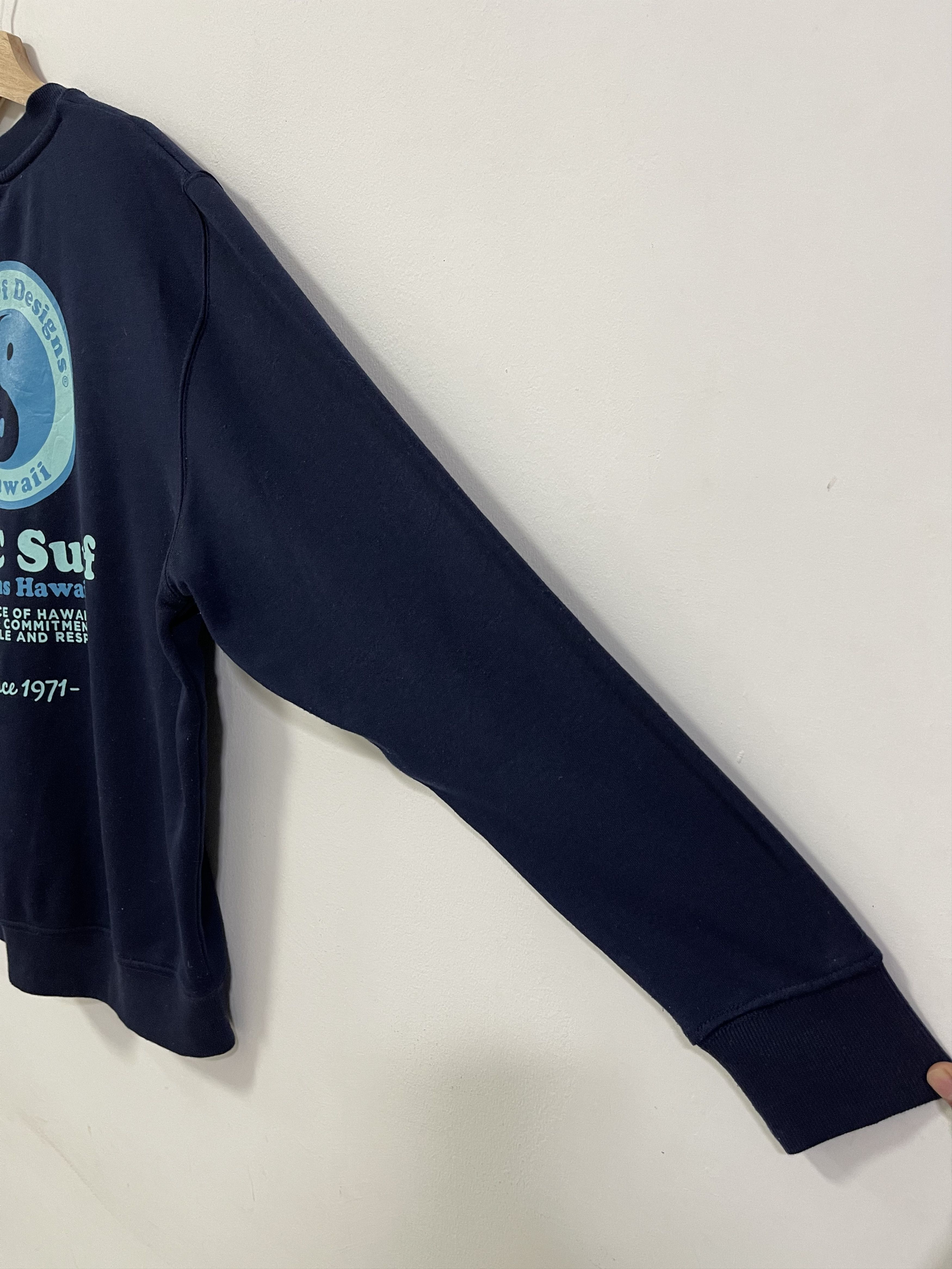 Vintage Vintage T&C Design Hawaii Big Logo Sweatshirt Size US S / EU 44-46 / 1 - 5 Thumbnail