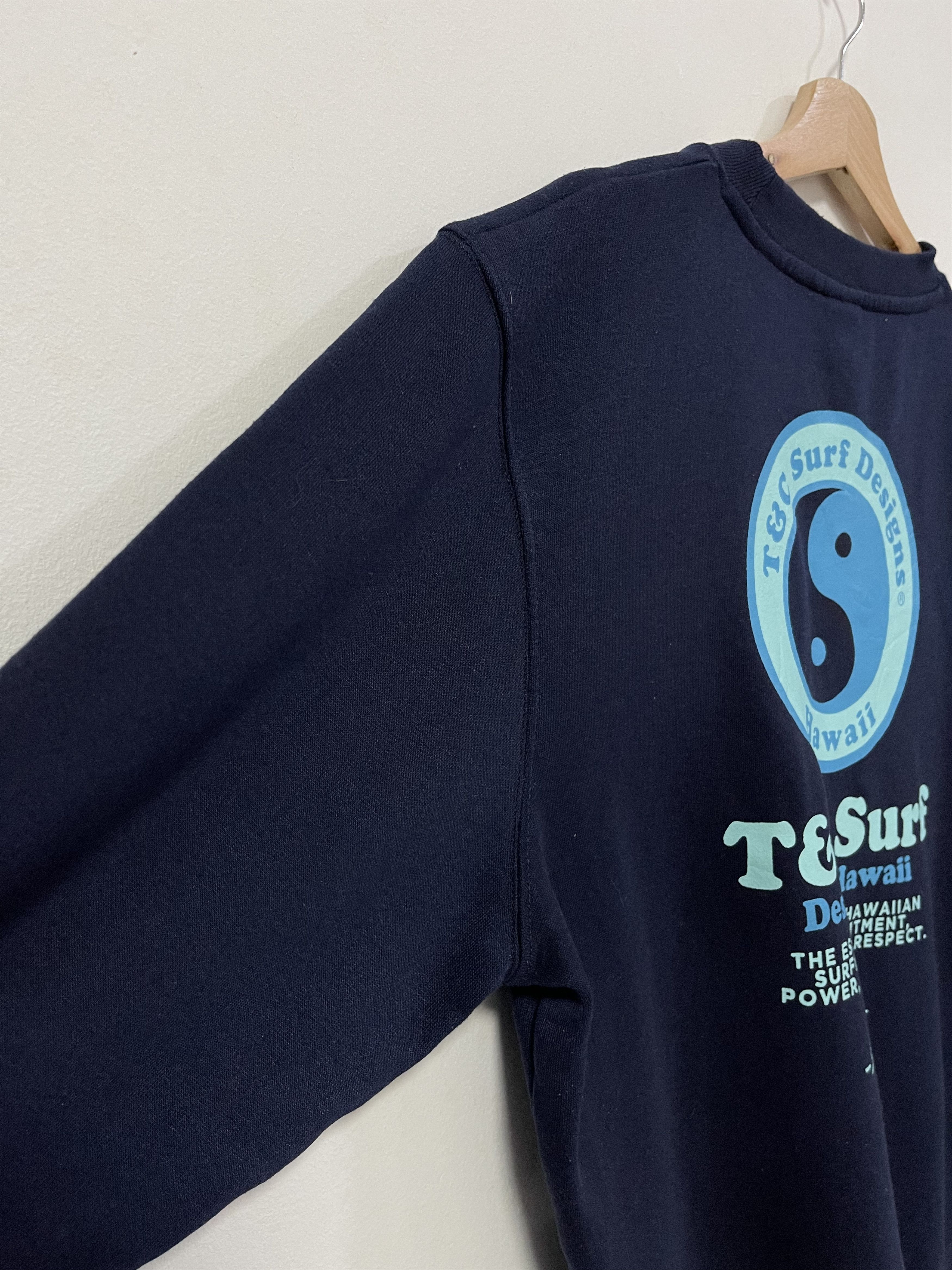 Vintage Vintage T&C Design Hawaii Big Logo Sweatshirt Size US S / EU 44-46 / 1 - 8 Thumbnail