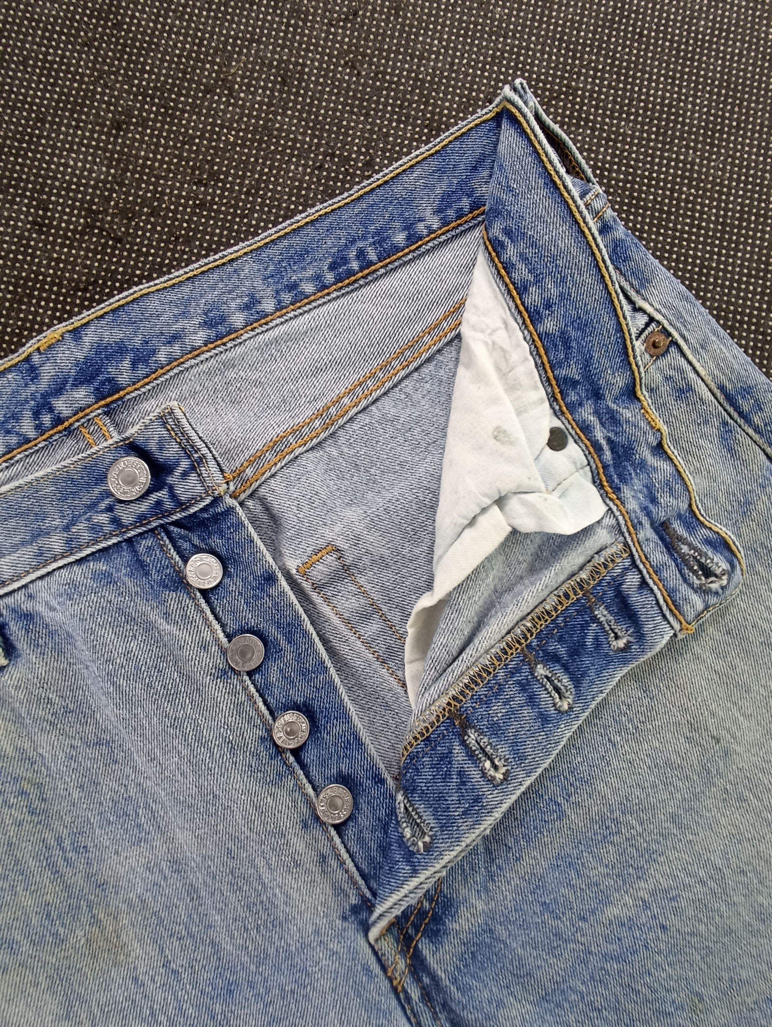 Jean × Levi's × Vintage VINTAGE LEVIS 501 DISTRESSED BLUE WASH JEANS - J253 Size US 35 - 3 Thumbnail