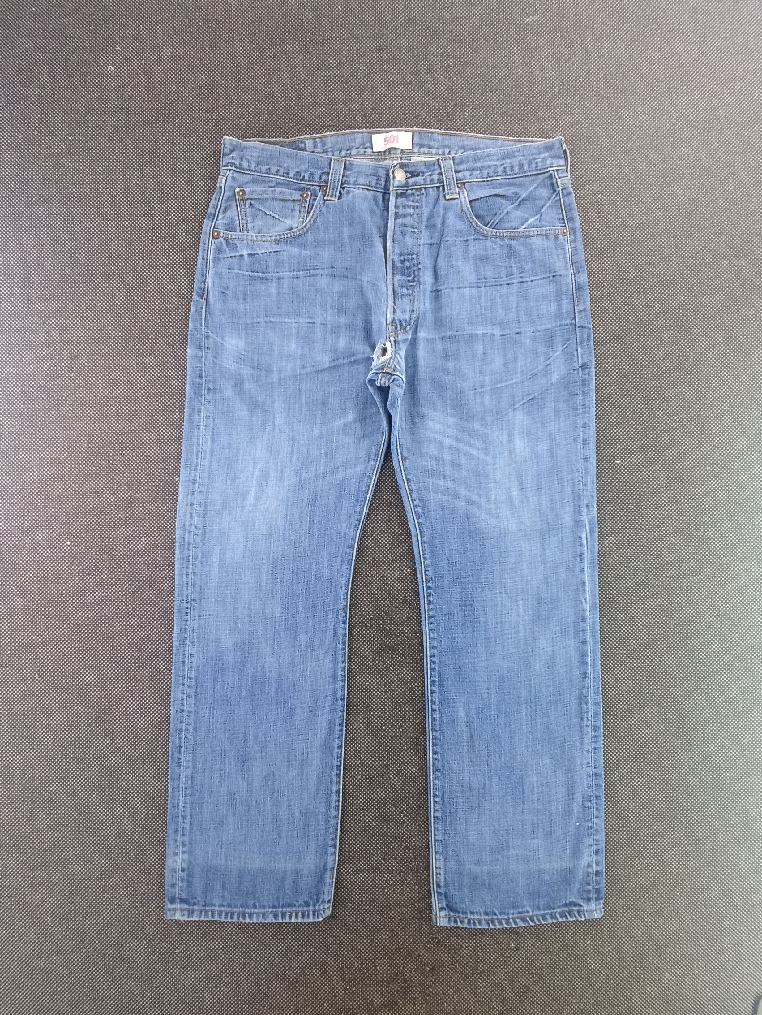 Jean × Levi's × Vintage VINTAGE LEVIS 501 STRAIGHT LEG BUTTON FLY JEANS -J261 Size US 35 - 1 Thumbnail