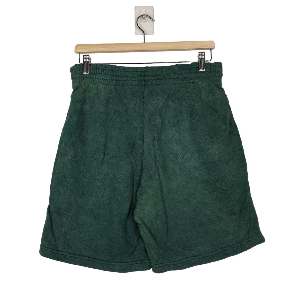 Adidas VINTAGE ADIDAS SHORT PANTS Size US 32 / EU 48 - 5 Thumbnail
