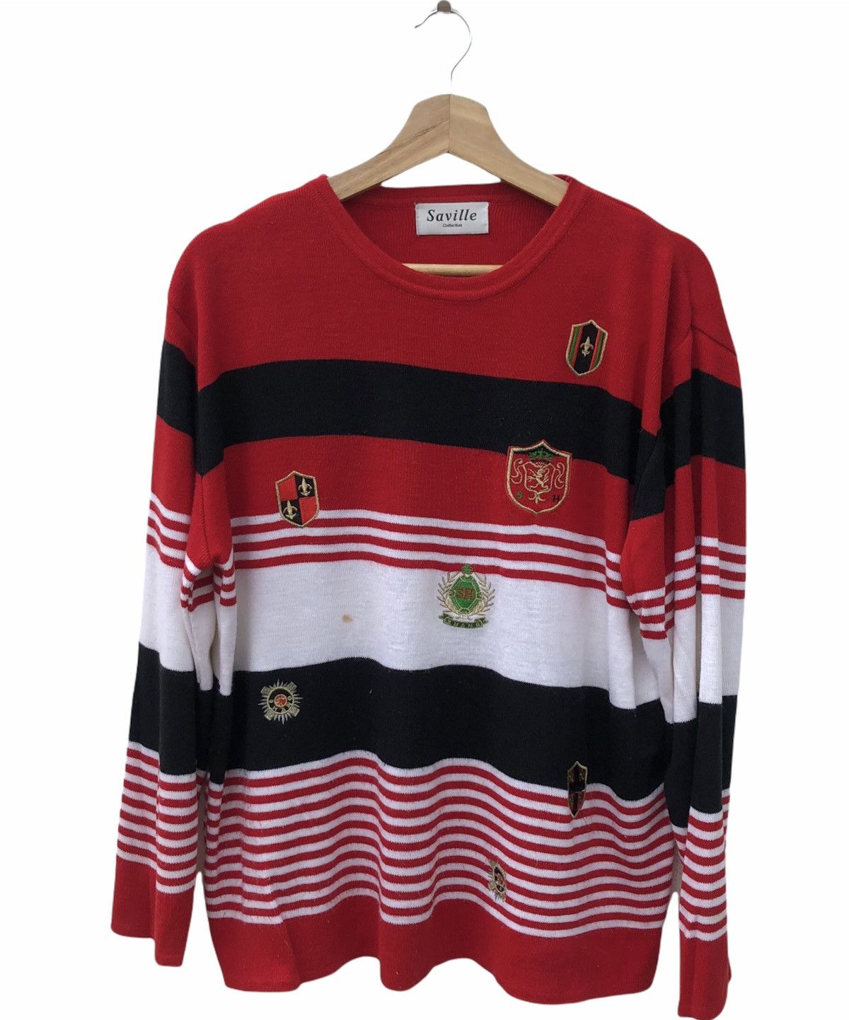 VINTAGE SWEATSHIRT RARE DESIGN BY SAVILLE COLLECTION