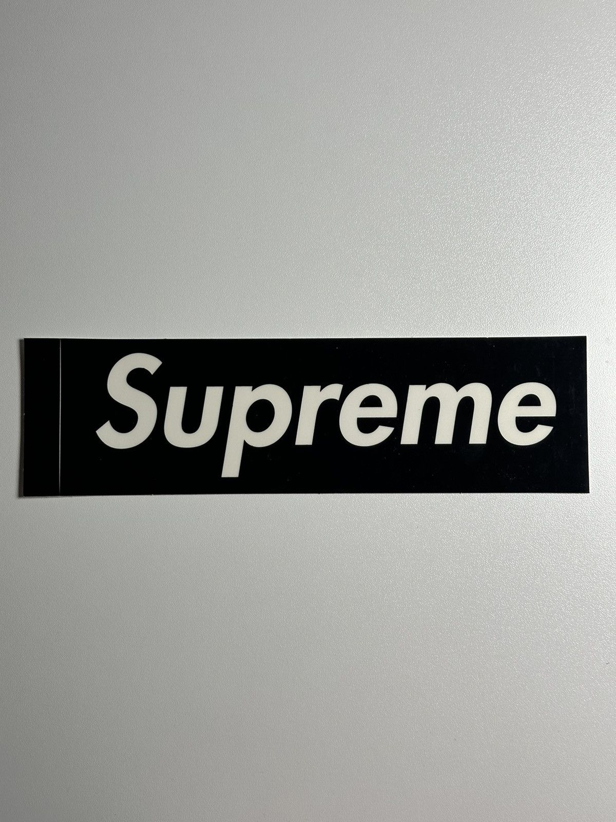 Supreme glitter outlet box logo sticker