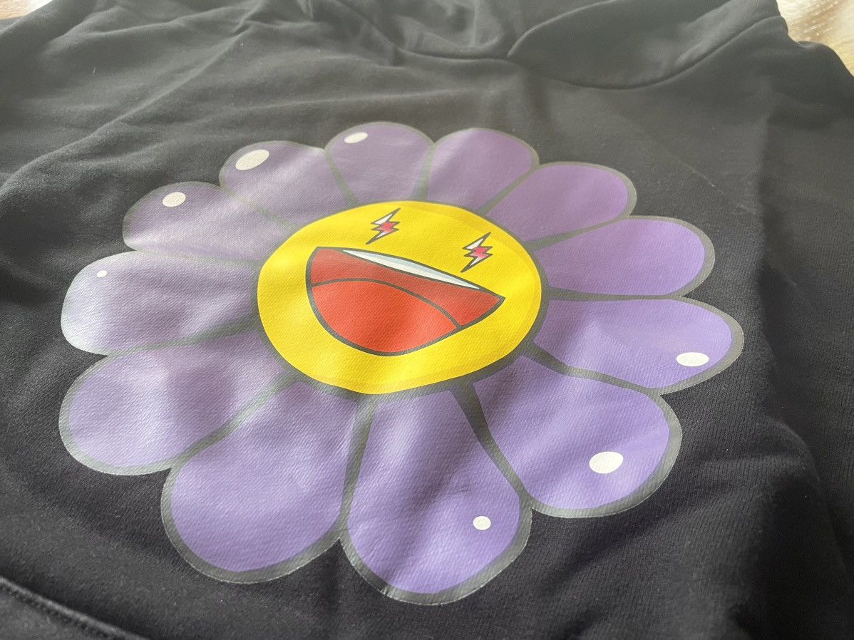 J Balvin × Takashi Murakami Medium Morado Flower Hoodie Purple 1 2 Kiki Black ABC Shirt Size US M / EU 48-50 / 2 - 17 Thumbnail