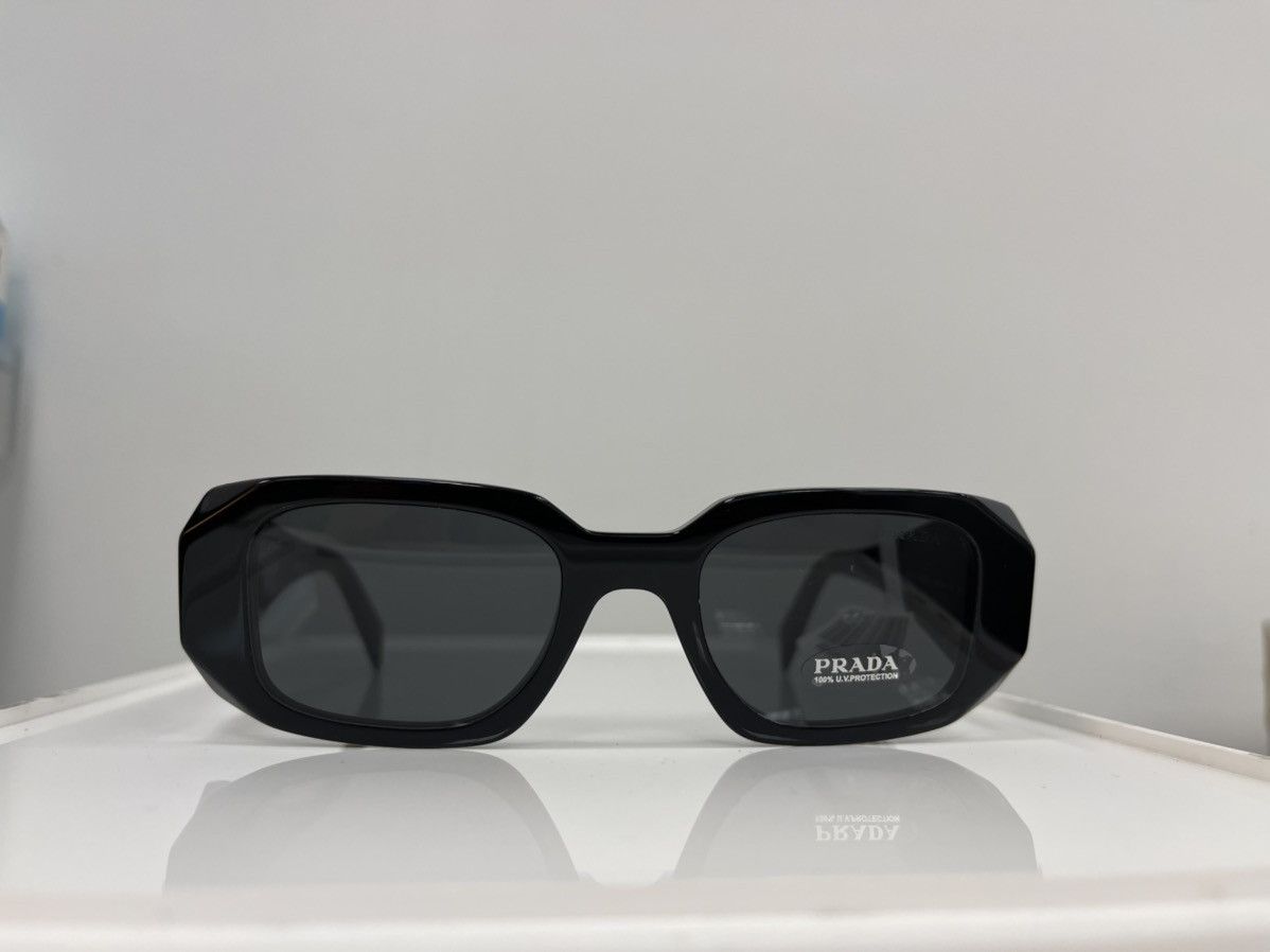 Prada × Vintage NEW Prada Sunglasses Rectangular Pete Davidson Kardashian Size ONE SIZE - 1 Thumbnail