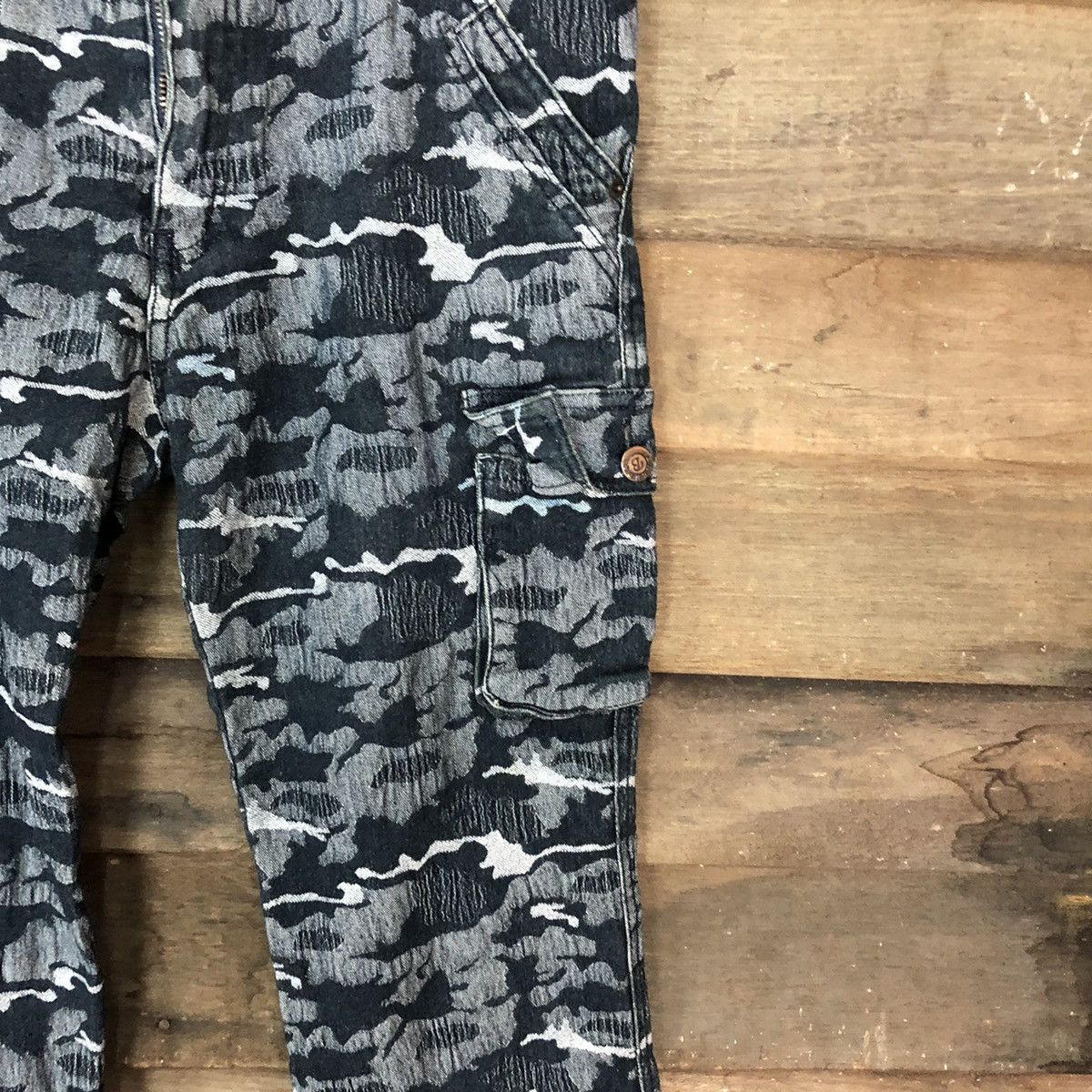 Japanese Brand DLL Brenda B Blue art camo multipocket Cargo Pants #2649 Size US 29 - 7 Thumbnail