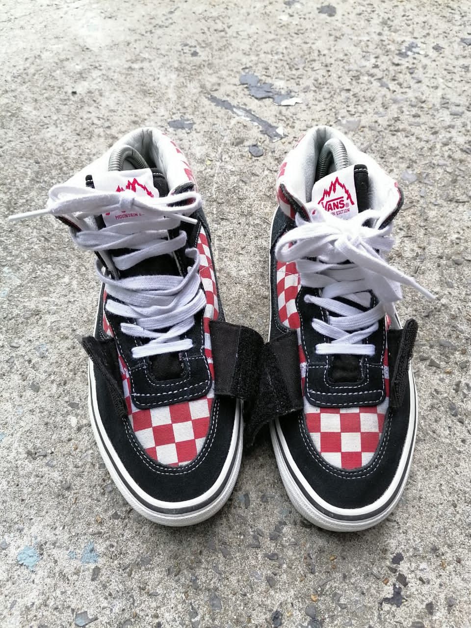Vans Vans Mountain Edition Red And White Checkered Size US 8 / EU 41 - 3 Thumbnail