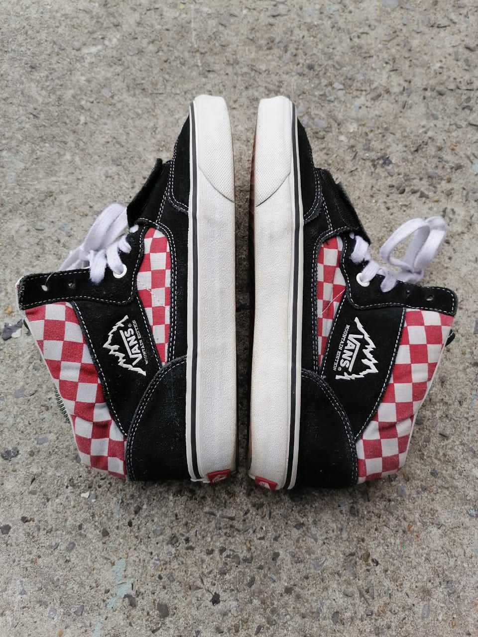 Vans Vans Mountain Edition Red And White Checkered Size US 8 / EU 41 - 5 Thumbnail
