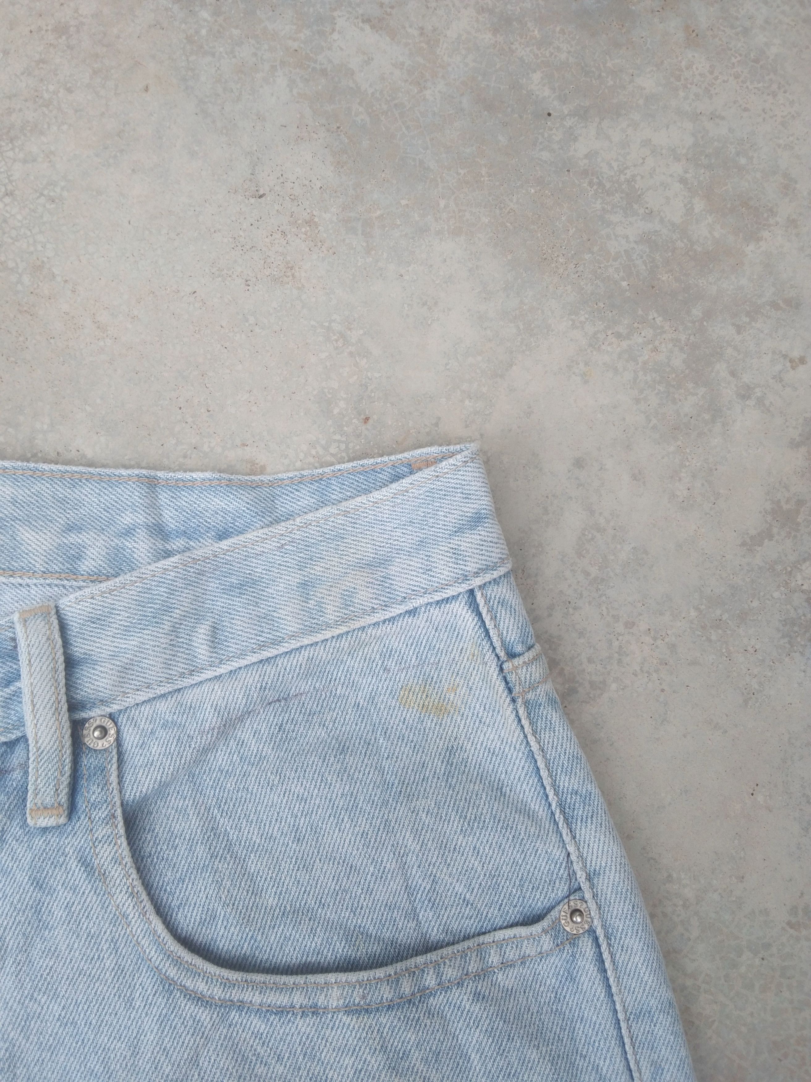 Guess Vintage Guess Jeans USA Straight Leg Denim 32x31 Size US 32 / EU 48 - 3 Thumbnail