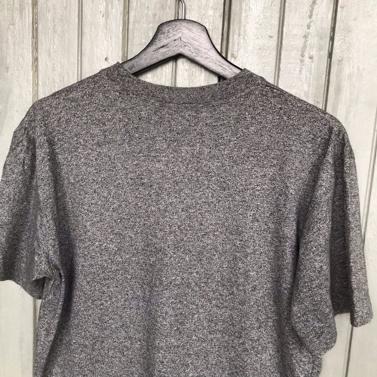 Vintage × Yves Saint Laurent *🔥Vintage YVES SAINT LAURENT V neck Small logo embroidery Size US M / EU 48-50 / 2 - 6 Thumbnail