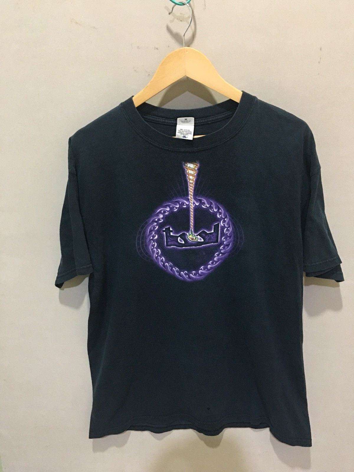 Band Tees Tool metal band shirt Size US XL / EU 56 / 4 - 1 Thumbnail