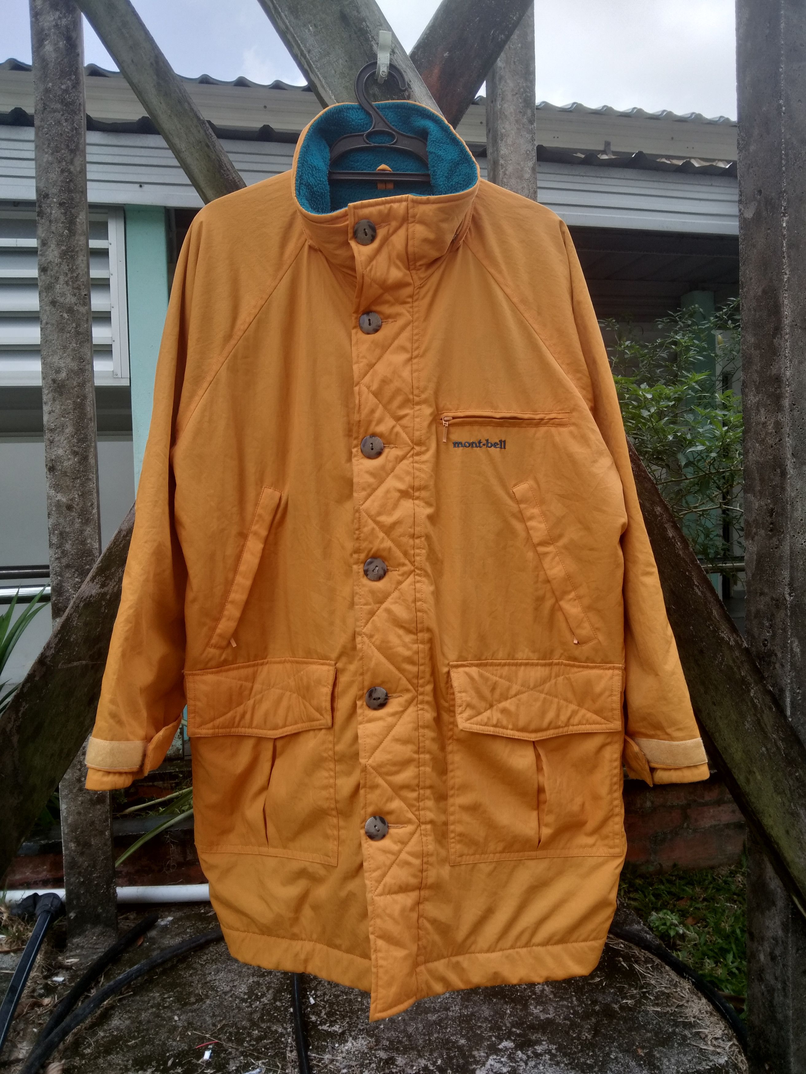 MONTBELL PARKA LONG JACKET WITH FLEECE LINING.