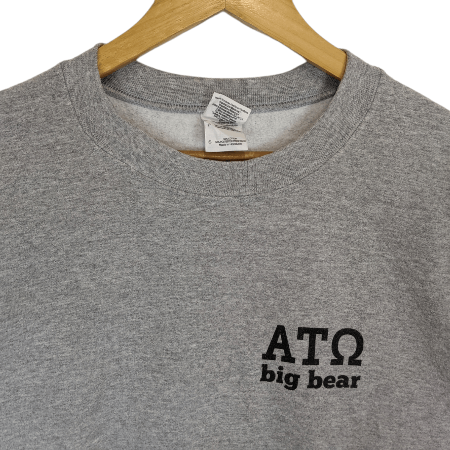 Gildan Vintage ALPHA TAU OMEGA Big Bear Jumper Sweatshirt Size US S / EU 44-46 / 1 - 3 Thumbnail