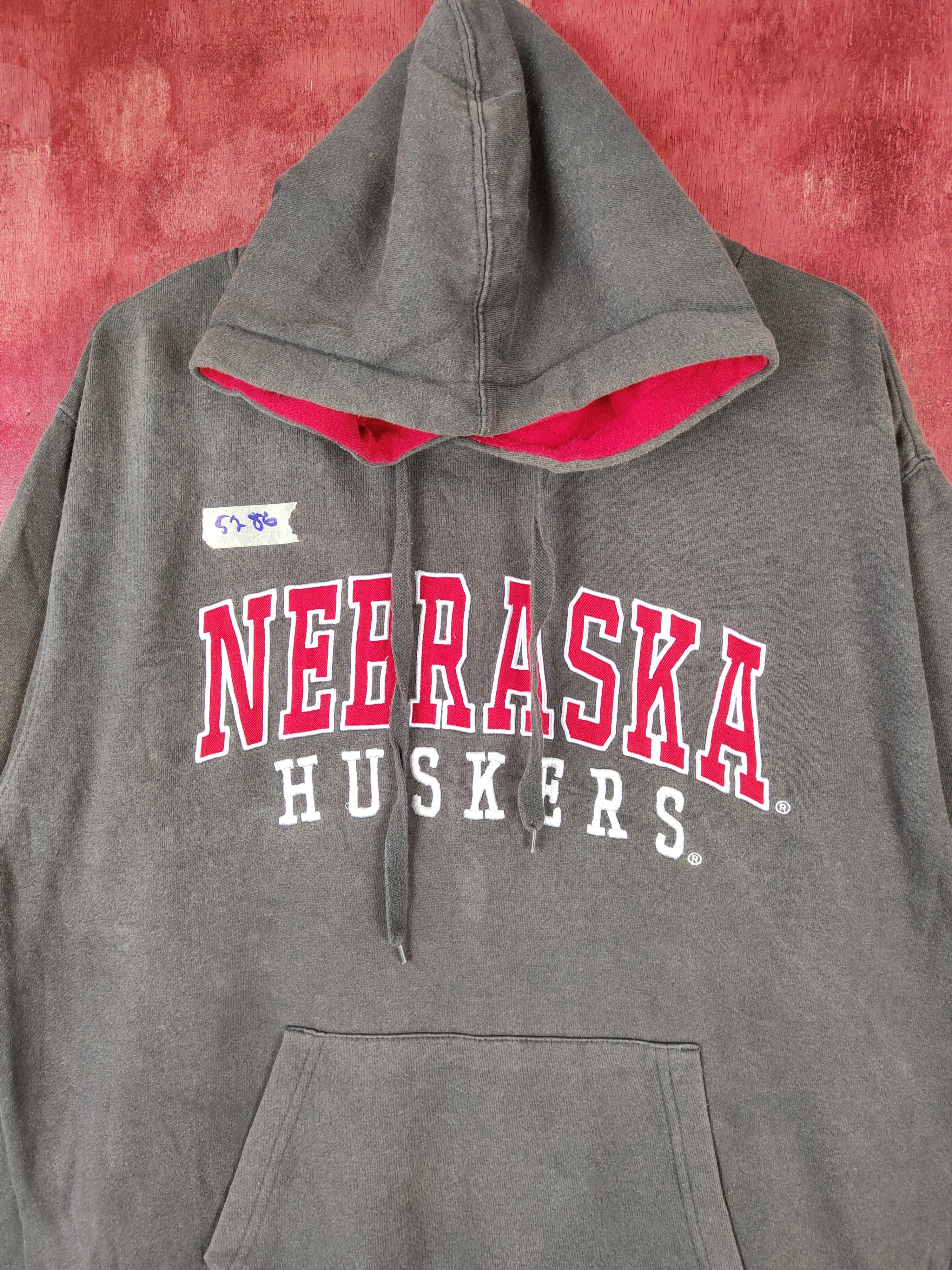 Vintage Stadium Athletics-Nebraska Huskers Hoodie Sweatshirt #5286 Size US XL / EU 56 / 4 - 2 Thumbnail