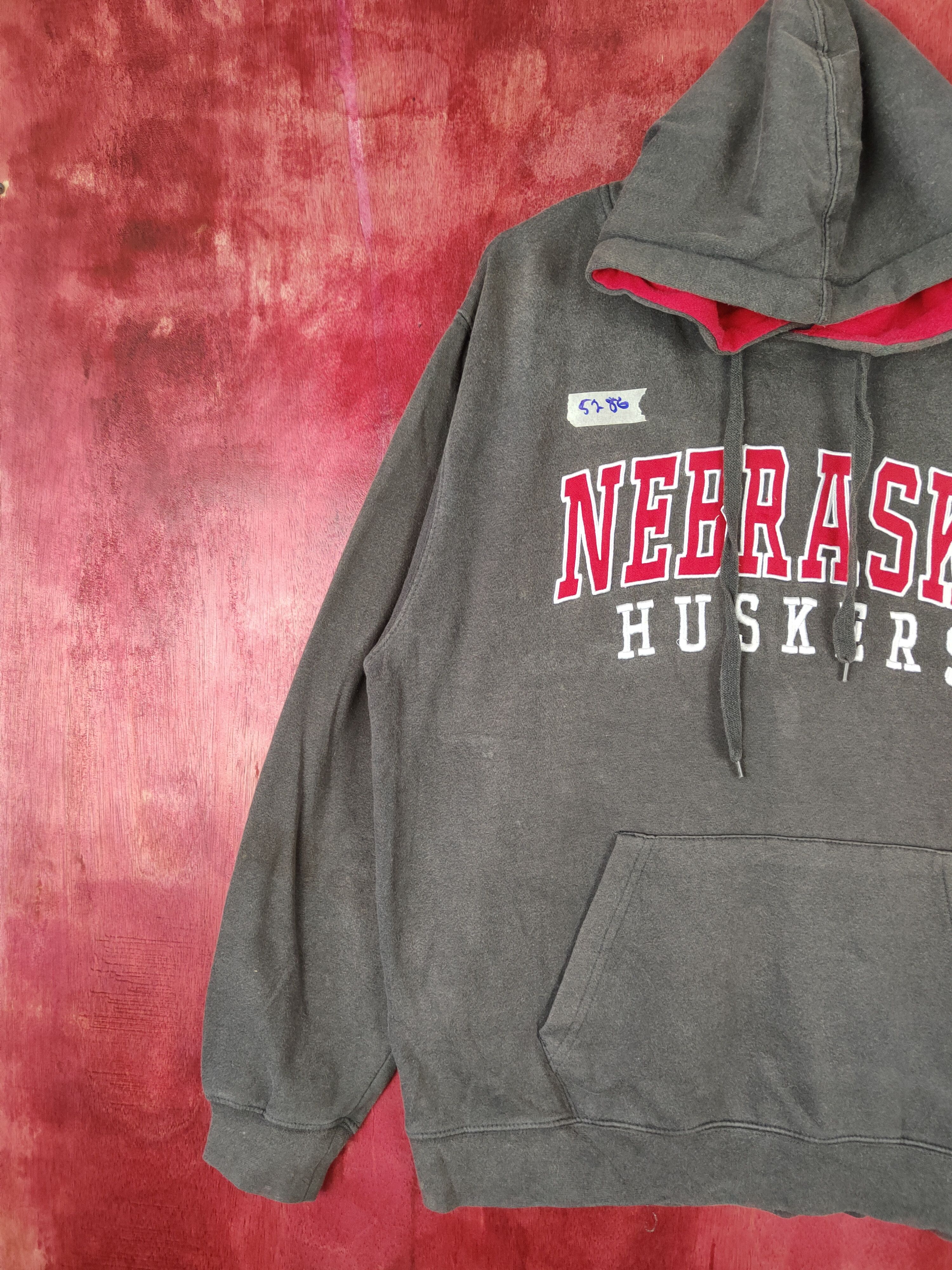 Vintage Stadium Athletics-Nebraska Huskers Hoodie Sweatshirt #5286 Size US XL / EU 56 / 4 - 7 Thumbnail