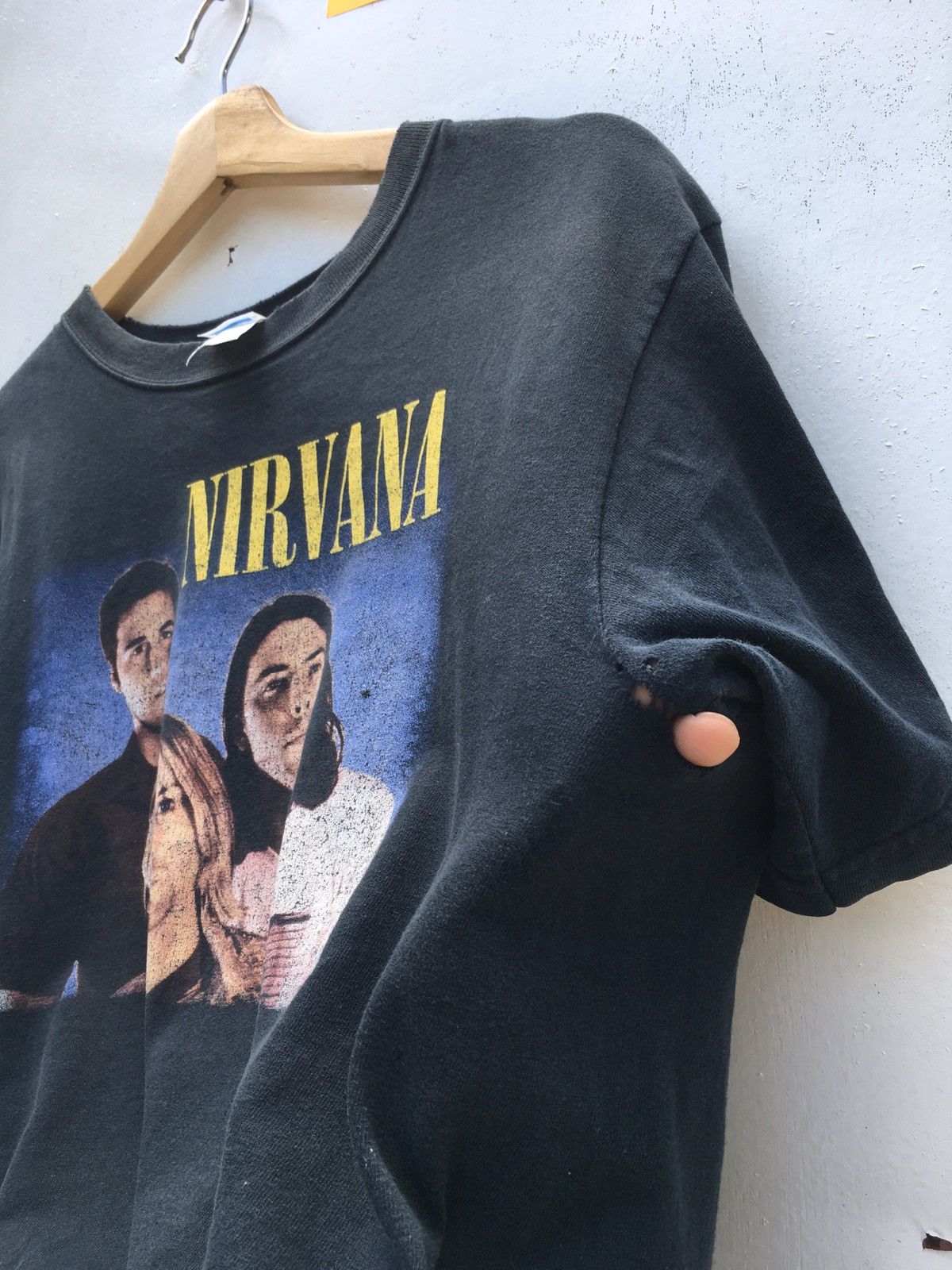 Nirvana Vintage Nirvana Kurt Cobain Trio 2005 Anvil Tag Tee Size US M / EU 48-50 / 2 - 19 Thumbnail