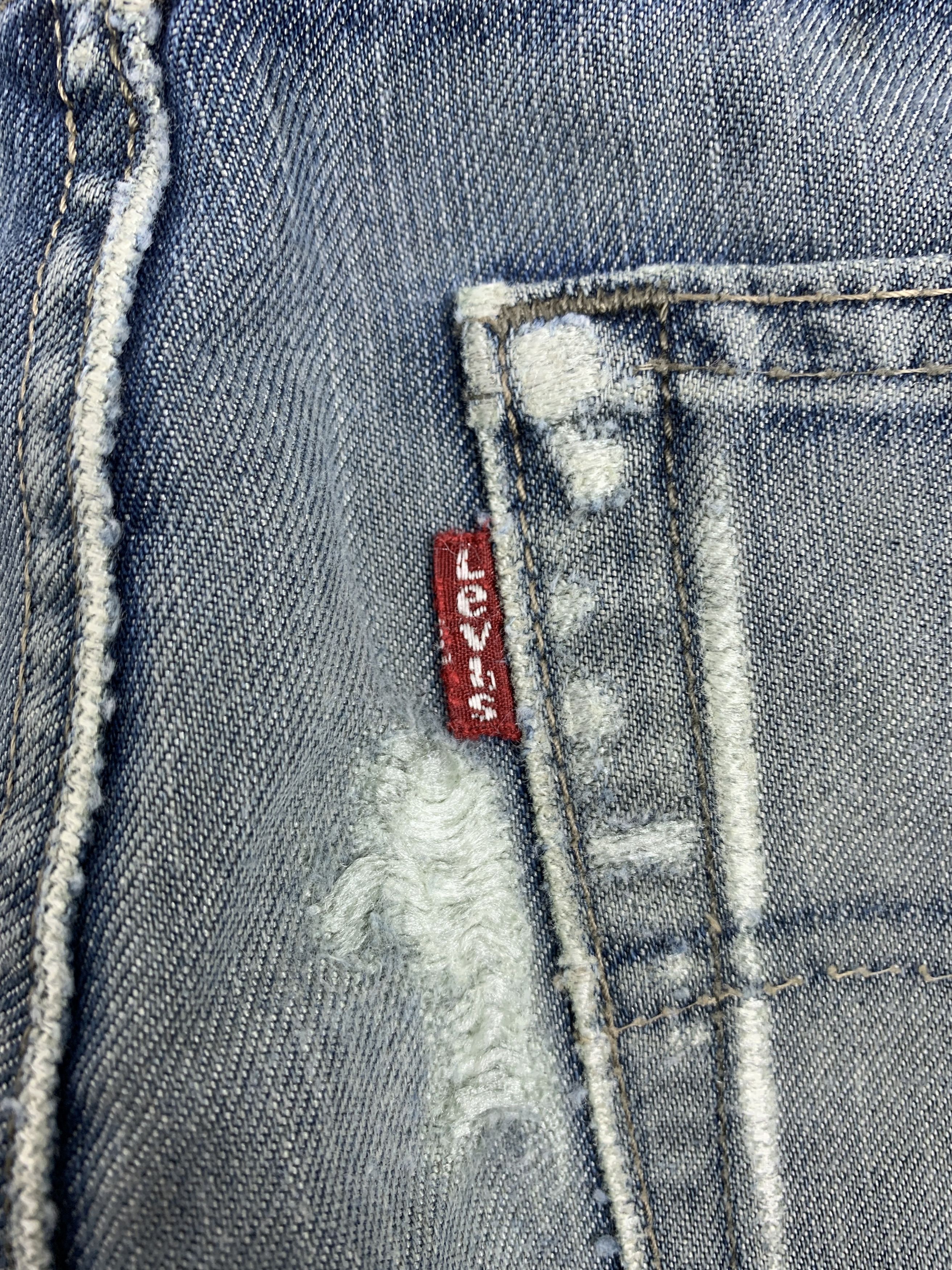 Levi's Vintage Levis 514 Striaght Cut Distressed Jeans P0355 Size US 29 - 9 Thumbnail