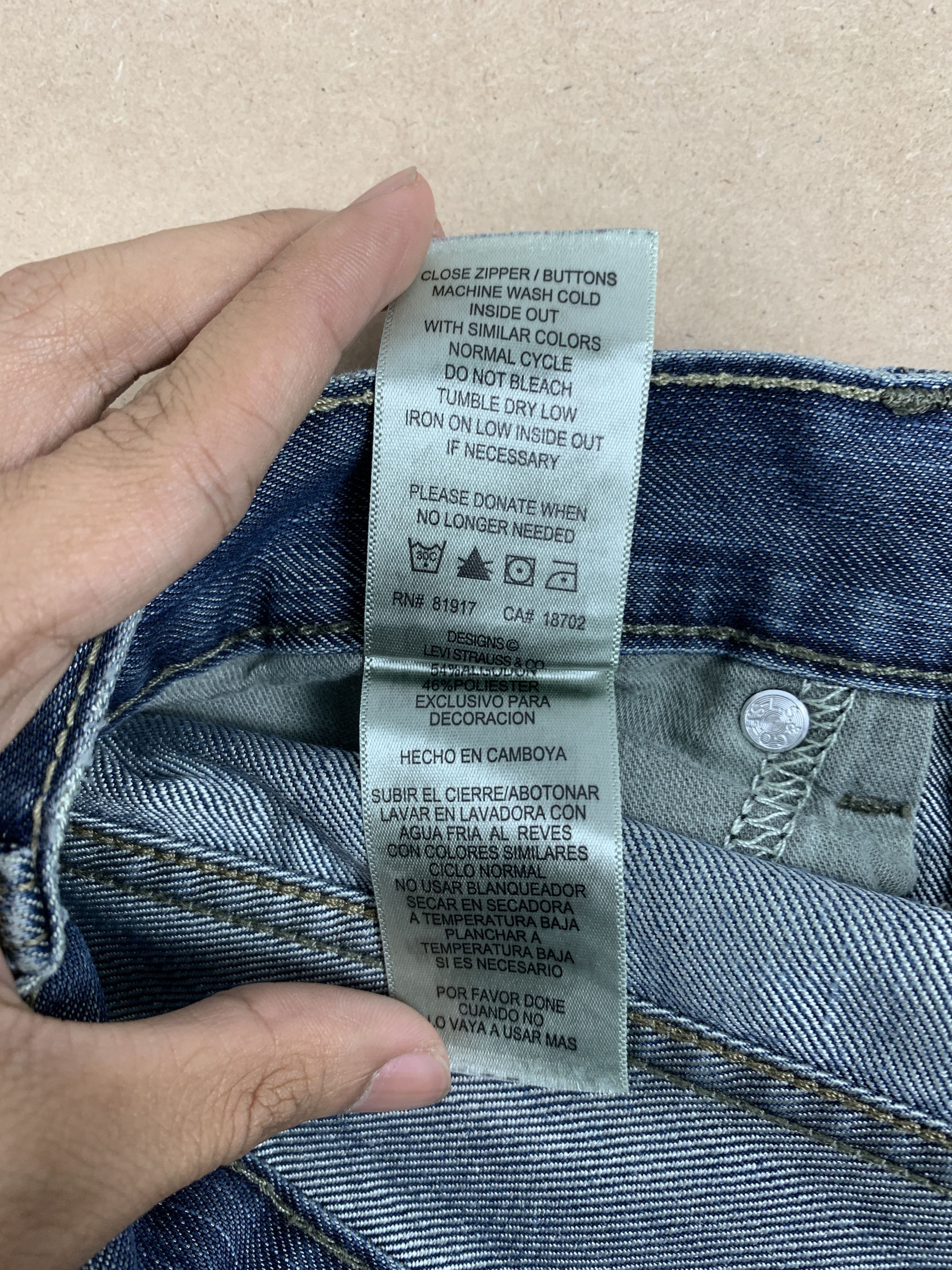 Levi's Vintage Levis 514 Striaght Cut Distressed Jeans P0355 Size US 29 - 11 Thumbnail