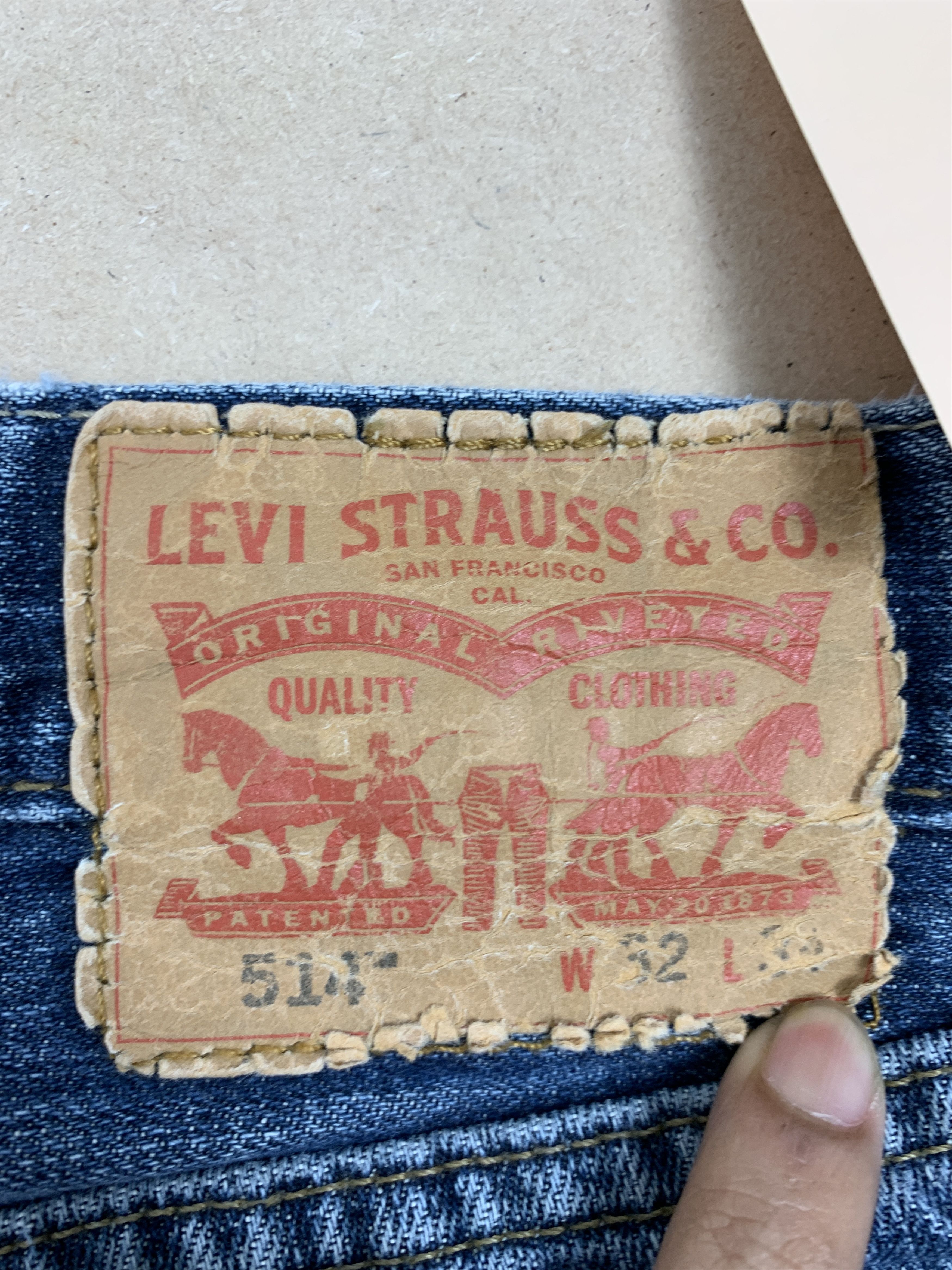 Levi's Vintage Levis 514 Straight Cut Distressed Faded Jeans P0388 Size US 32 / EU 48 - 10 Thumbnail