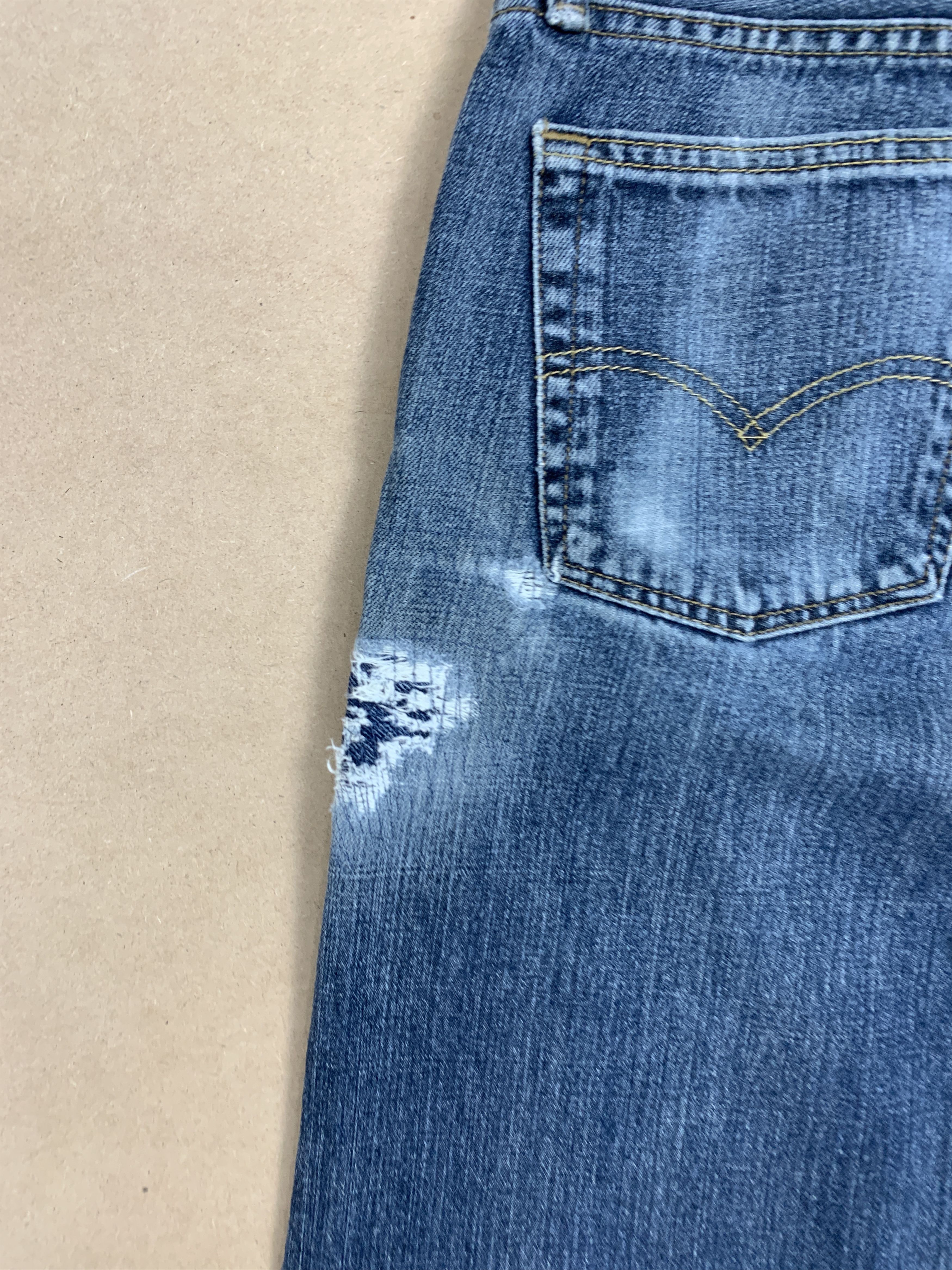 Levi's Vintage Levis 514 Straight Cut Distressed Faded Jeans P0388 Size US 32 / EU 48 - 9 Thumbnail