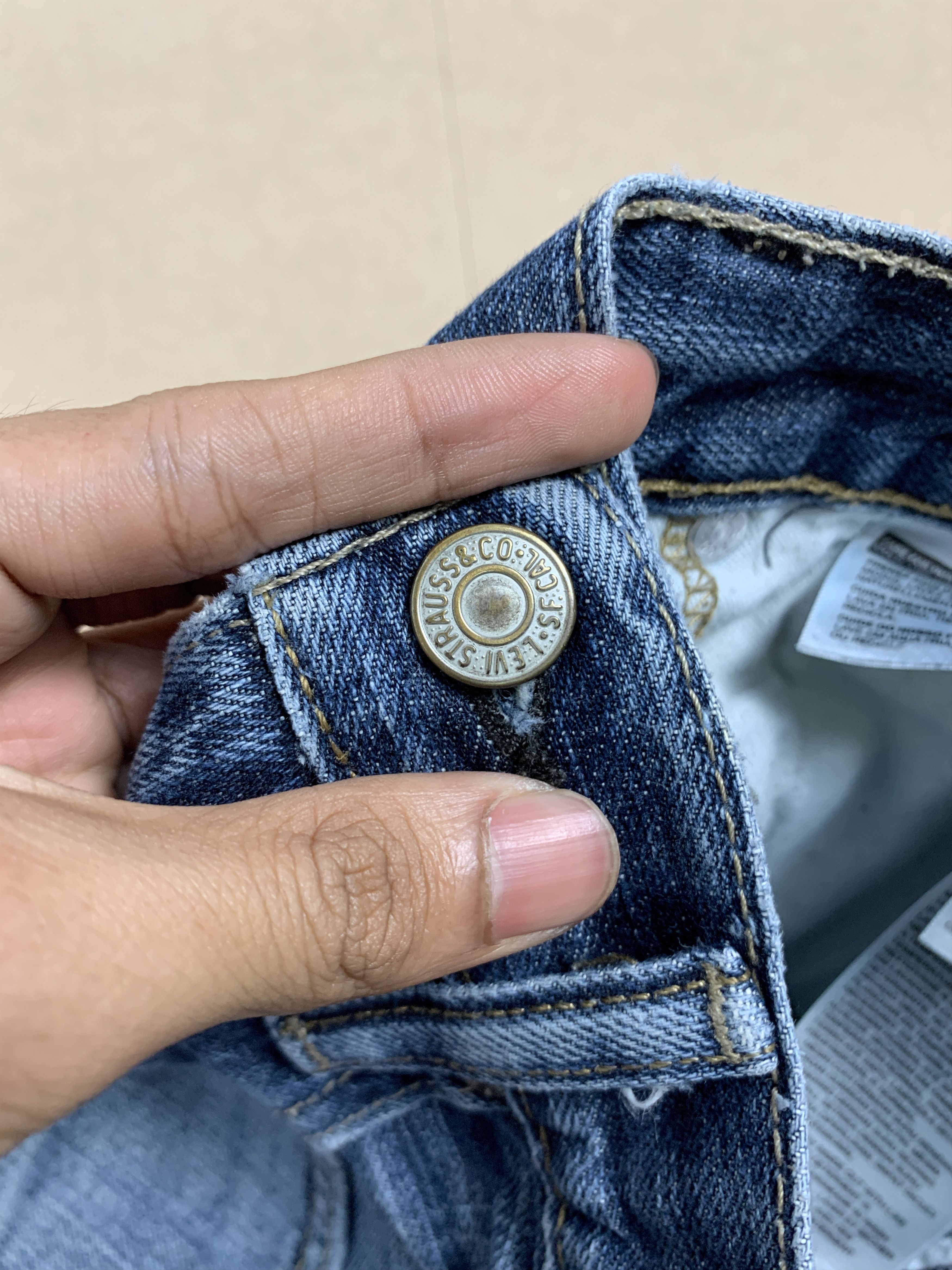 Levi's Vintage Levis 514 Straight Cut Distressed Faded Jeans P0388 Size US 32 / EU 48 - 21 Thumbnail