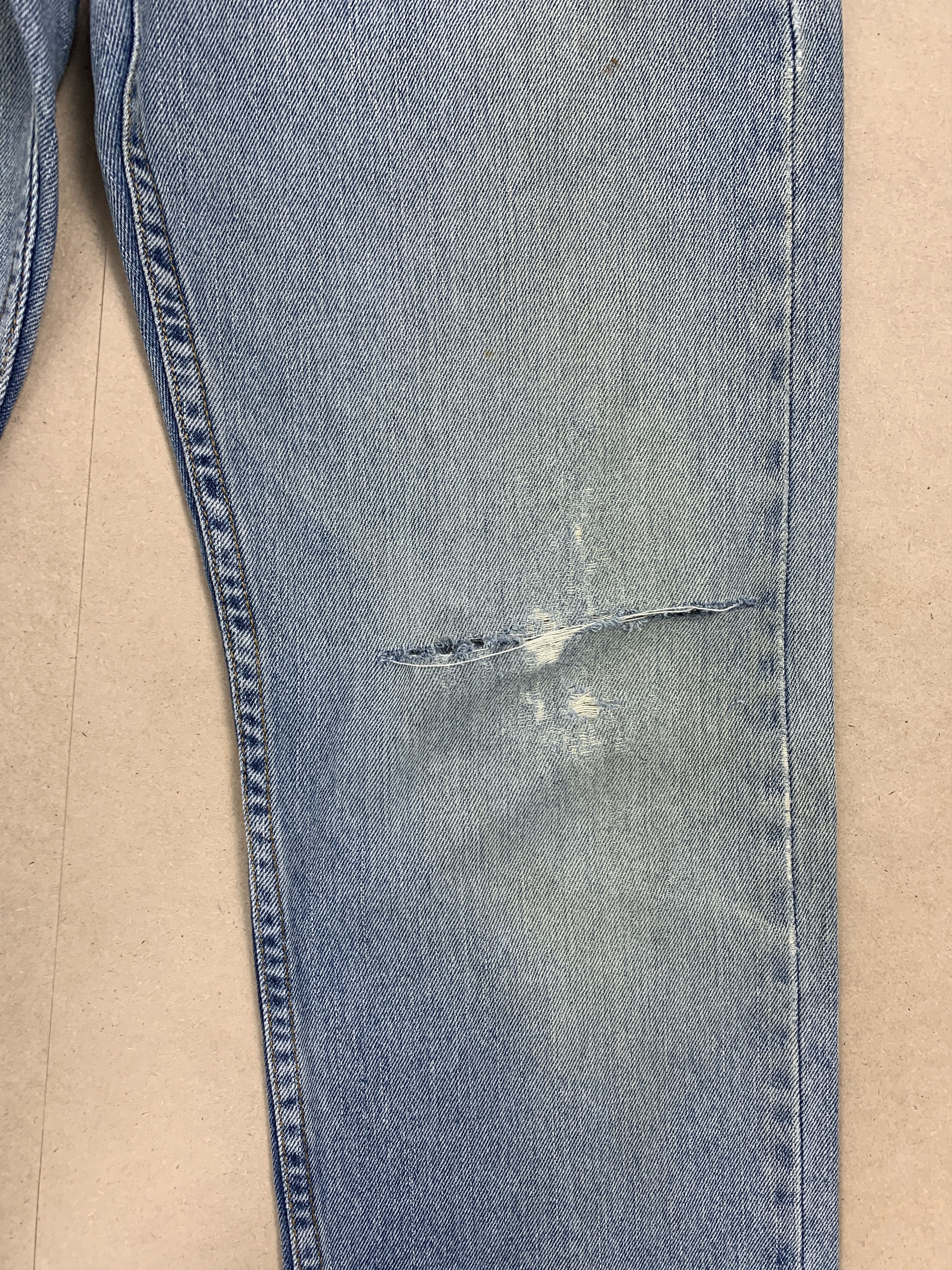 Levi's × Vintage Vintage LEVI'S 505 Straight Cut Faded Distressed Jeans Size US 31 - 3 Thumbnail