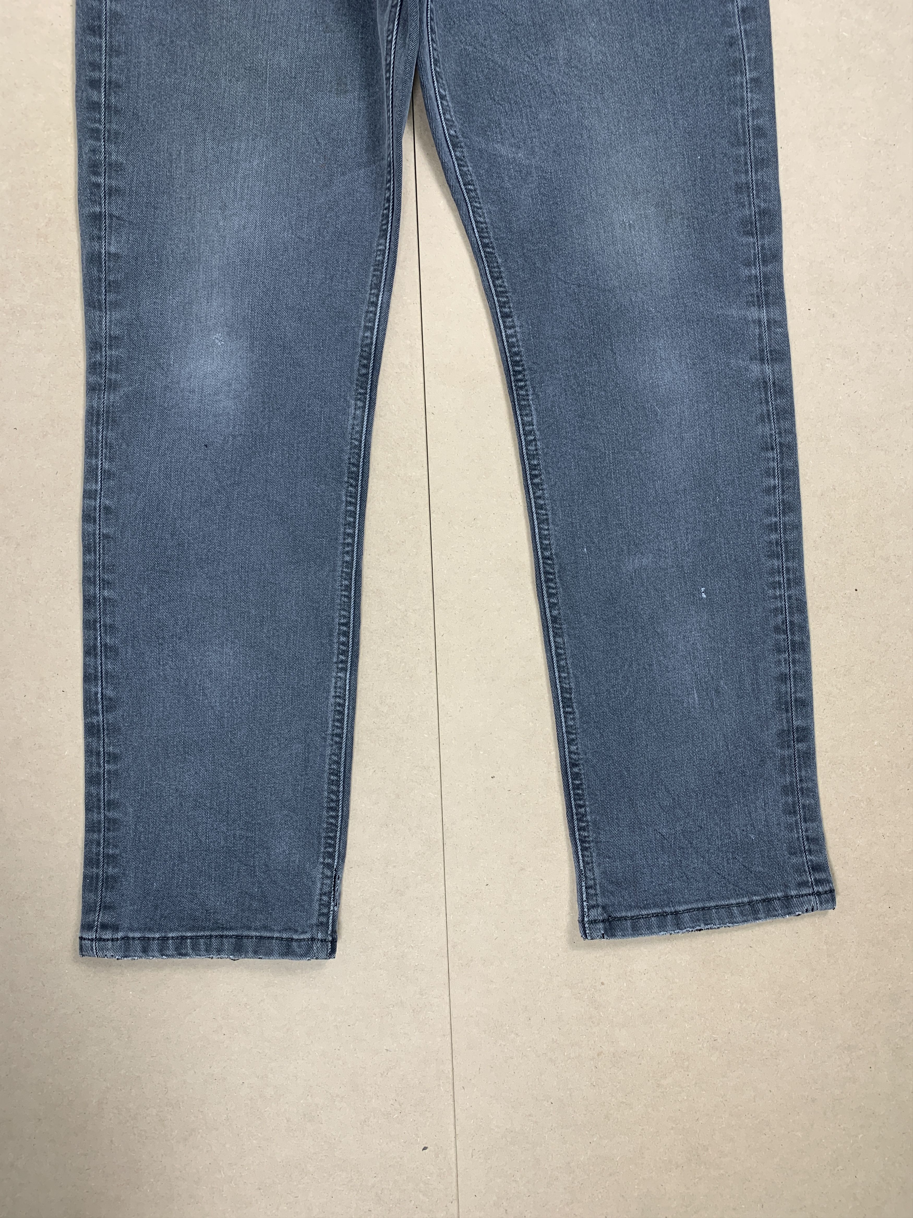 Levi's Vintage Levis 541 Straight Cut Distressed Faded Black Jeans Size US 34 / EU 50 - 4 Thumbnail