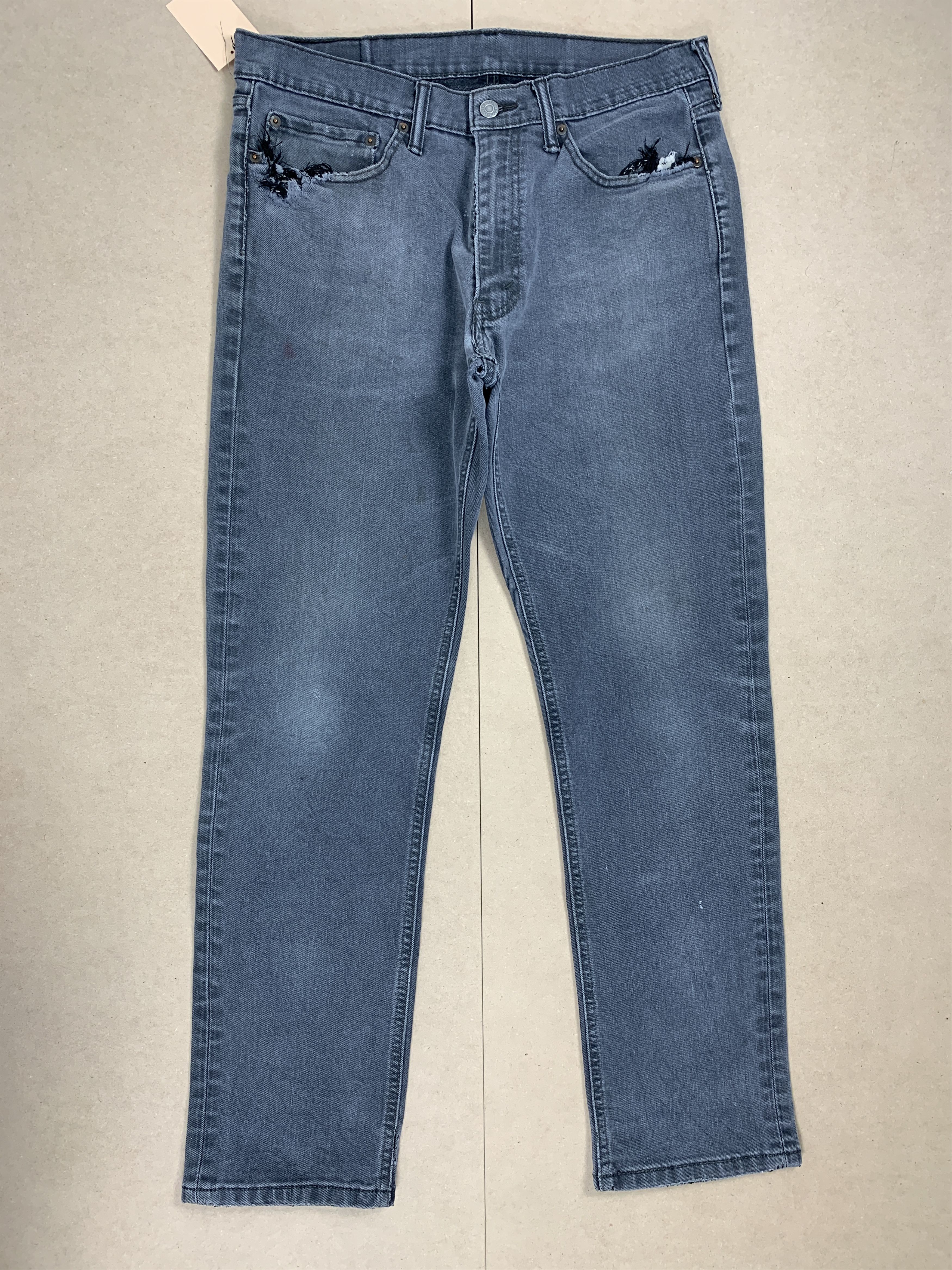 Levi's Vintage Levis 541 Straight Cut Distressed Faded Black Jeans Size US 34 / EU 50 - 1 Thumbnail
