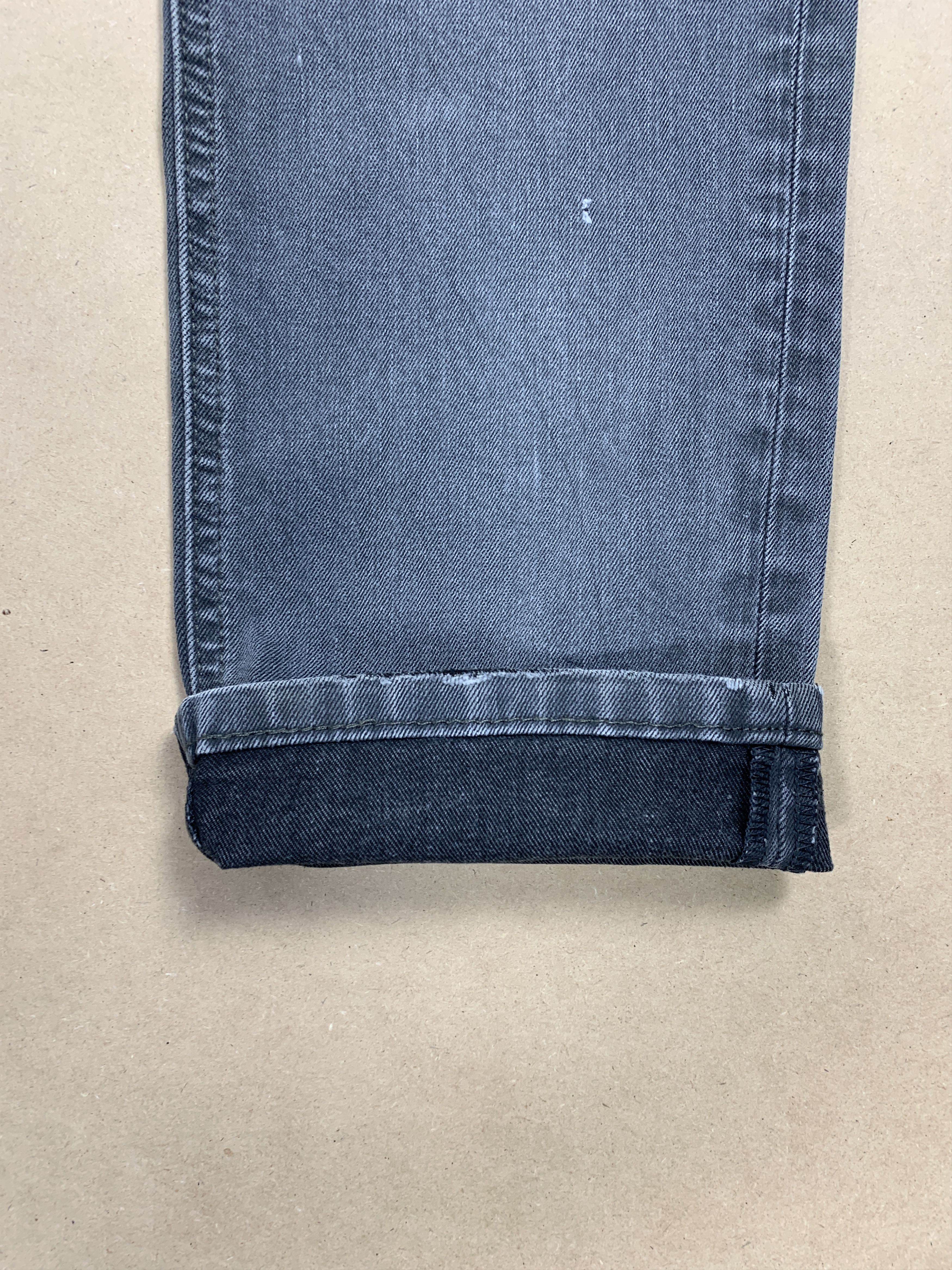 Levi's Vintage Levis 541 Straight Cut Distressed Faded Black Jeans Size US 34 / EU 50 - 6 Thumbnail