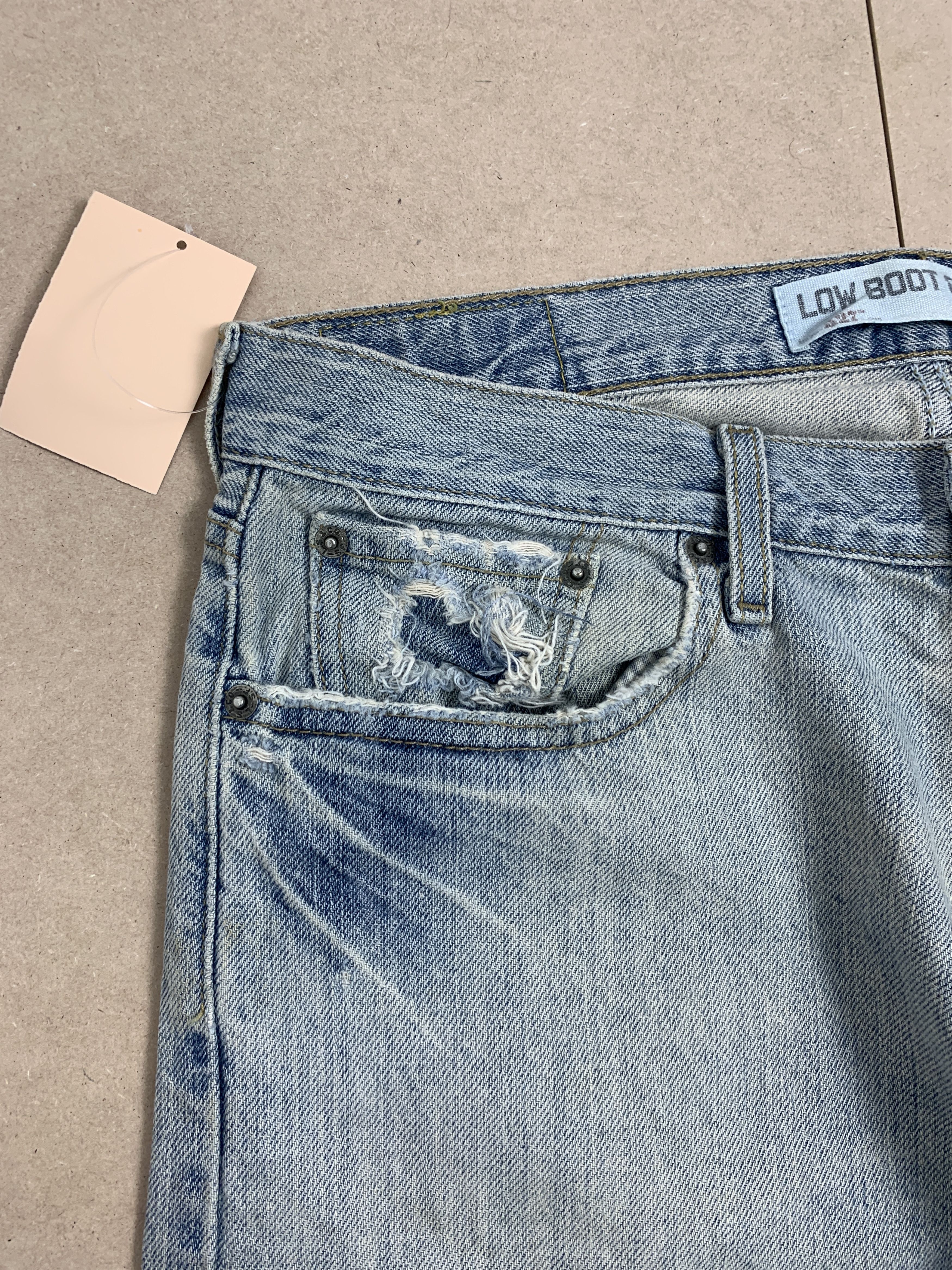 Levi's Vintage Levis 527 Low Boot Cut Distressed Light Wash Jeans Size US 32 / EU 48 - 7 Thumbnail