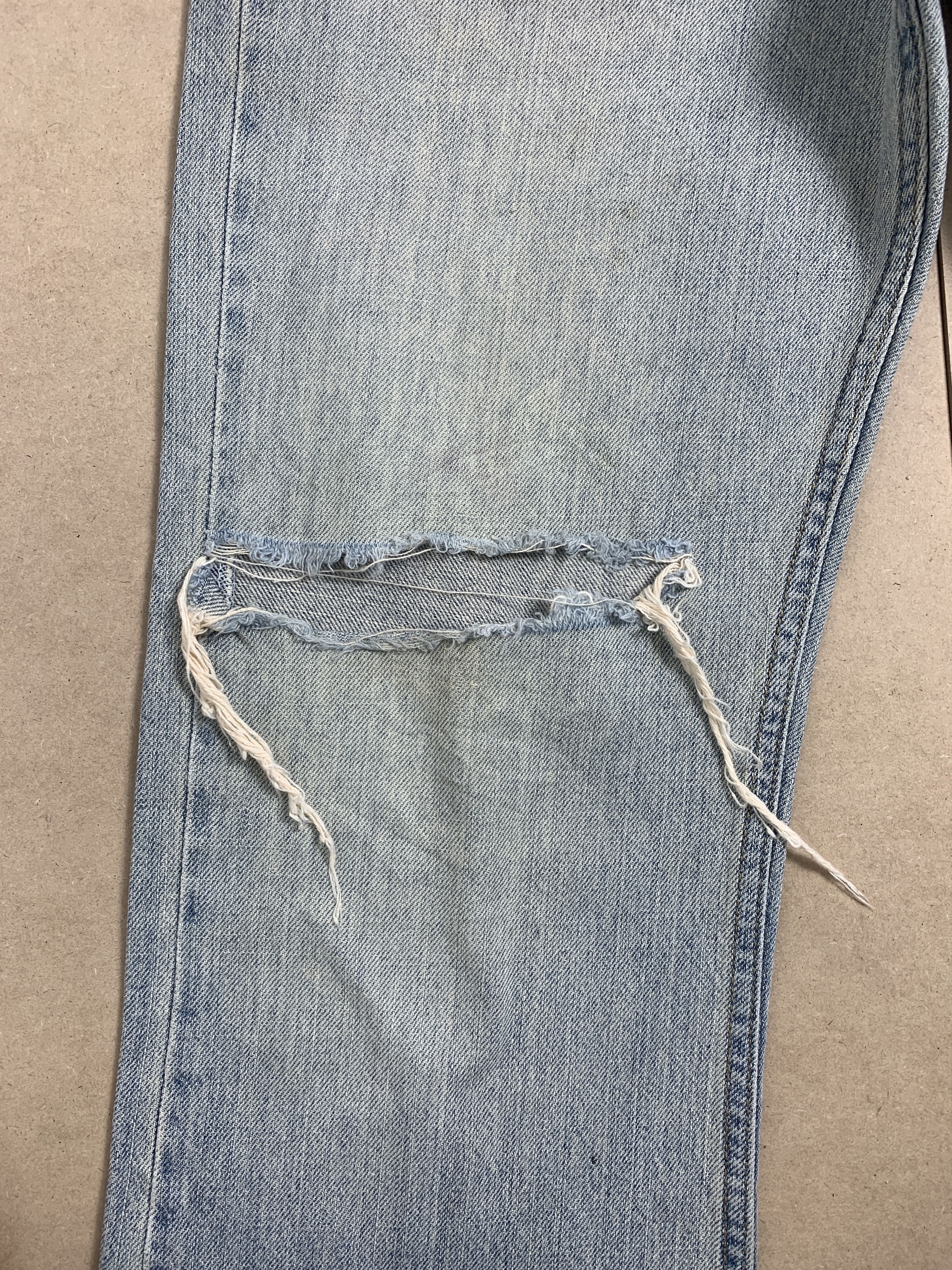 Levi's Vintage Levis 527 Low Boot Cut Distressed Light Wash Jeans Size US 32 / EU 48 - 6 Thumbnail