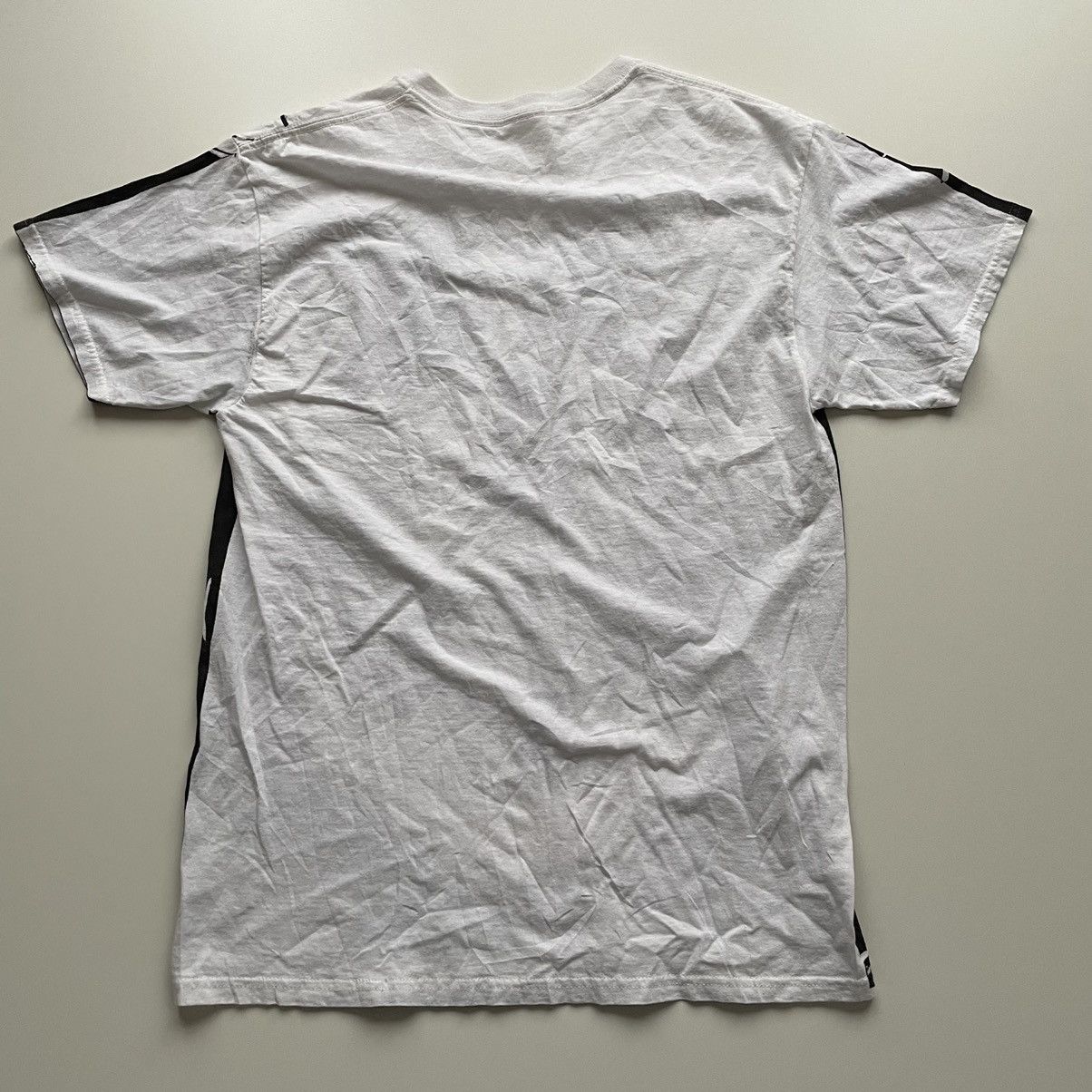 Vintage Vintage 2000s Skull AOP Art Graphic T Shirt Small White Rare Size US M / EU 48-50 / 2 - 3 Thumbnail