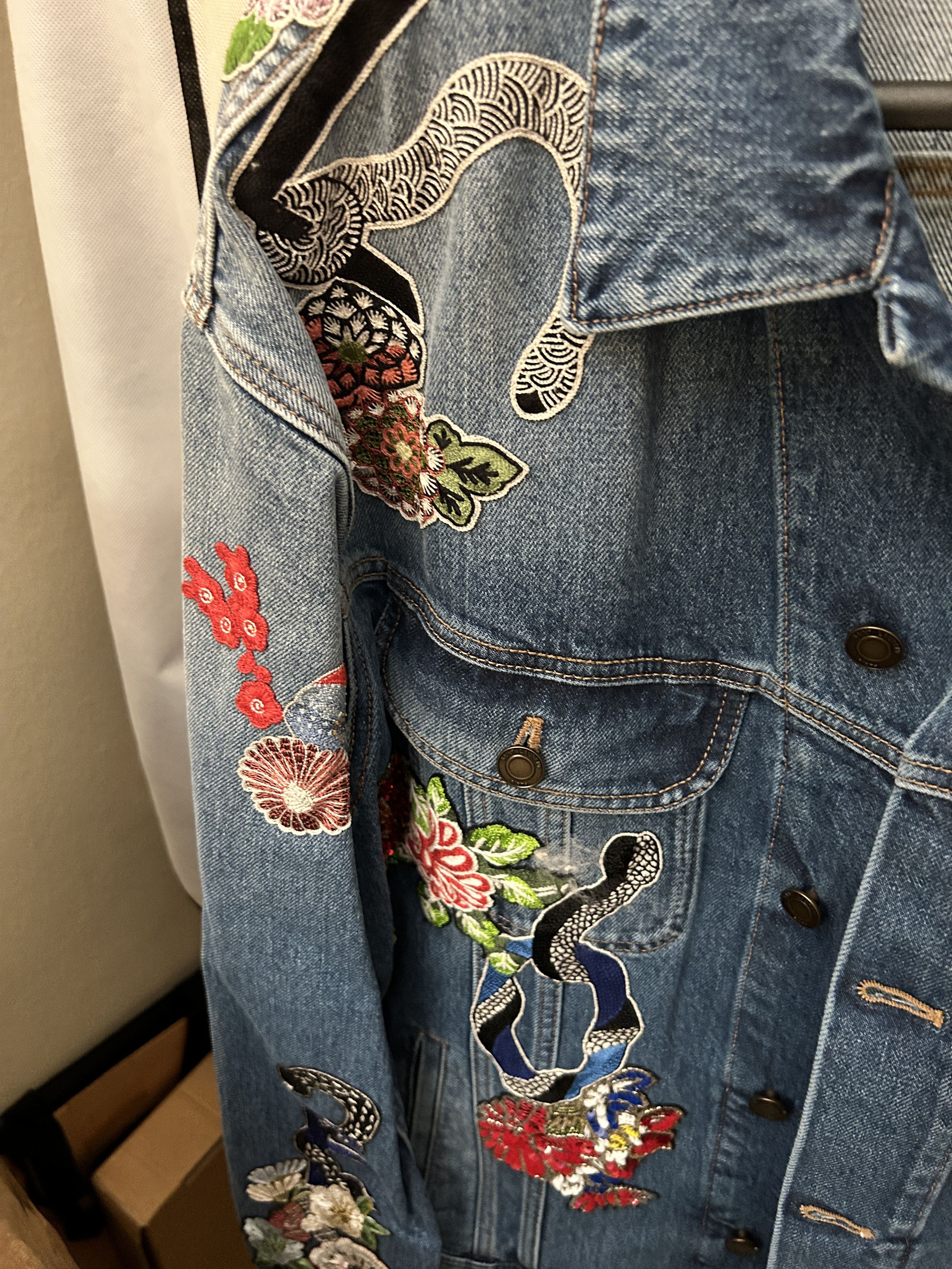 Hedi Slimane × Saint Laurent Paris embroidered love denim jacket blue Jean Size US L / EU 52-54 / 3 - 3 Thumbnail