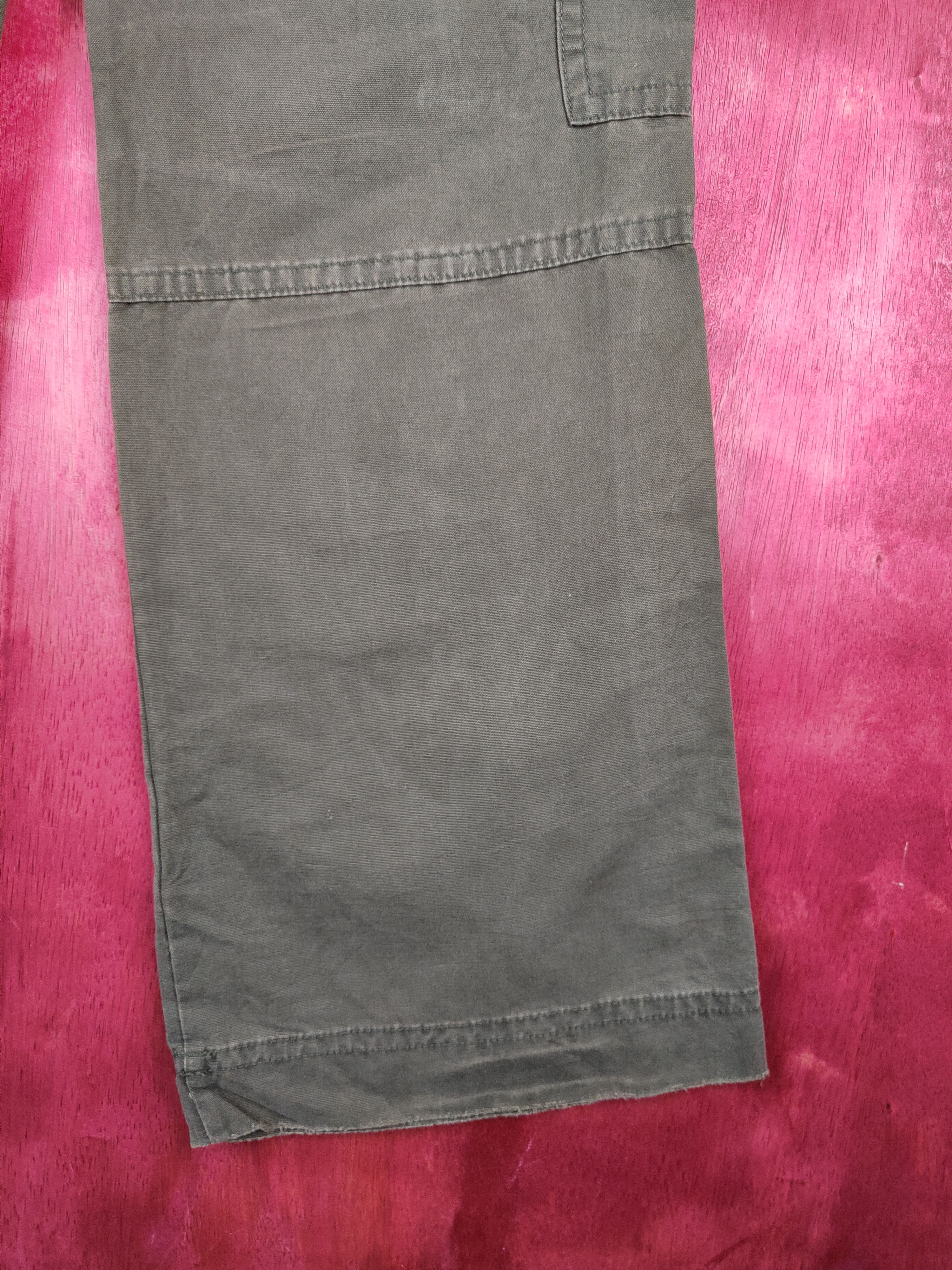 Japanese Brand × Old Navy Old Navy ultra low waist Multi Pocket Cargo Pants #S695 Size 33" - 11 Thumbnail