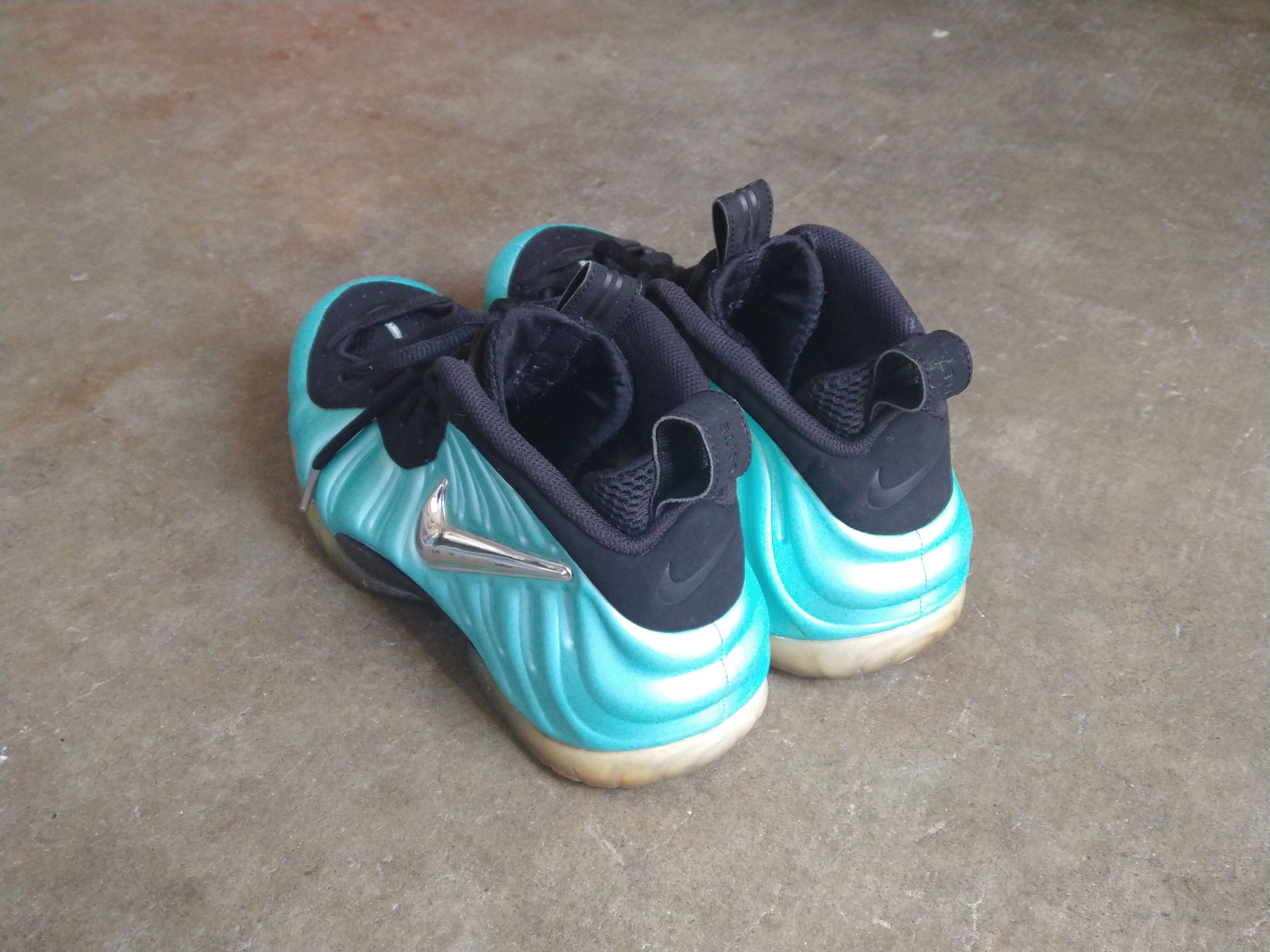 Nike Nike Air Foamposite Pro Island Green Size 9 624041-303 Size US 9 / EU 42 - 18 Thumbnail