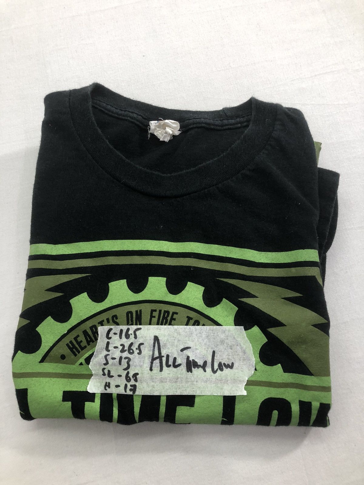 Band Tees × Vintage All Time Low t-shirt size small Size US S / EU 44-46 / 1 - 7 Thumbnail