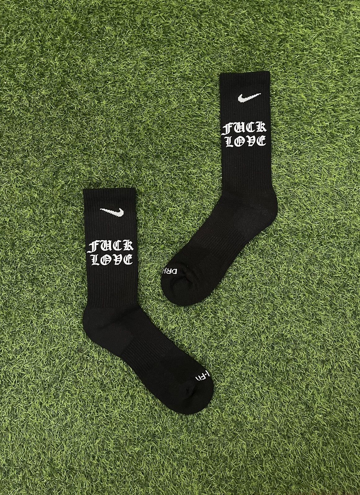 Vintage F*CK LOVE NIKE CUSTOM SOCKS Size ONE SIZE - 1 Preview