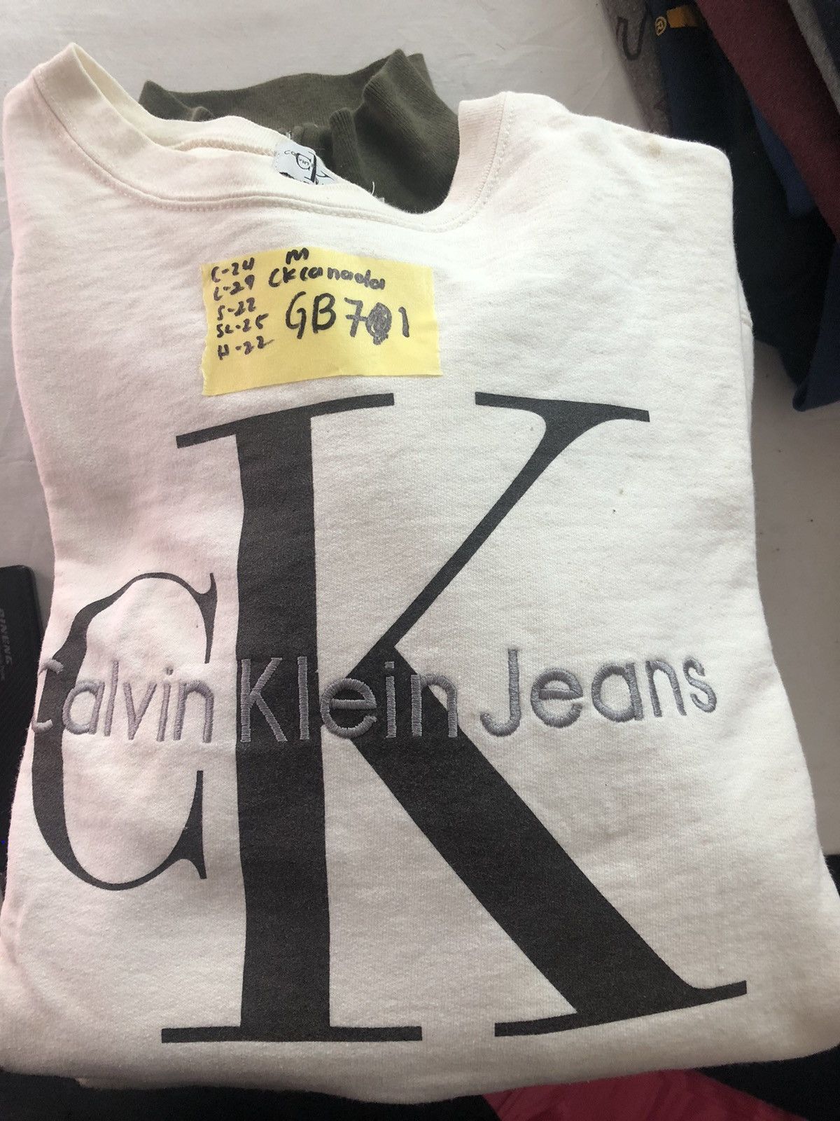 Calvin Klein Vintage Calvin Klein Big Logo Sweatshirt Size US M / EU 48-50 / 2 - 16 Thumbnail