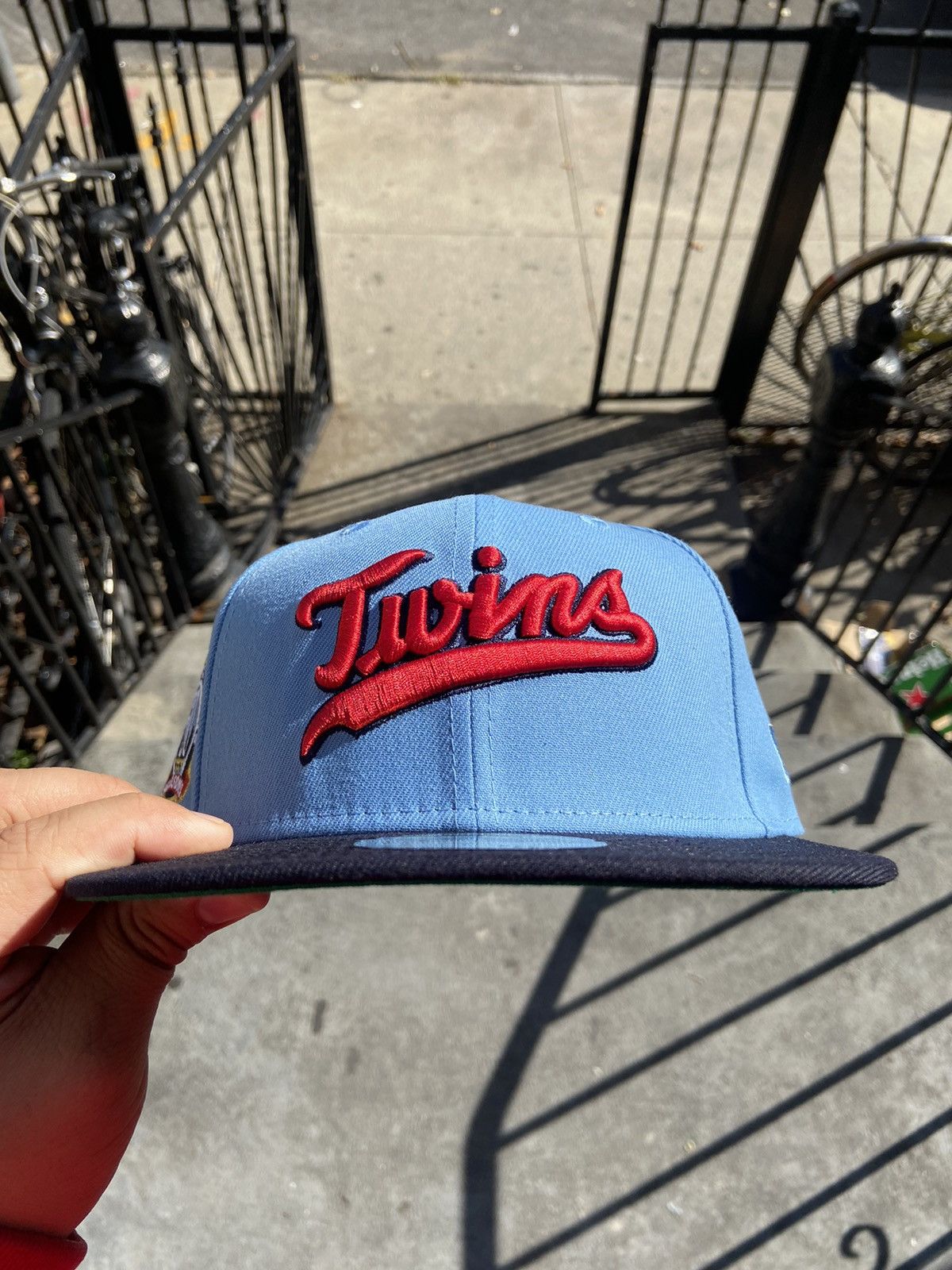 Hat Club × MLB × New Era 7 1/2 Minnesota Twins Script Jersey 2 Tone New Era Fitted Size ONE SIZE - 4 Thumbnail