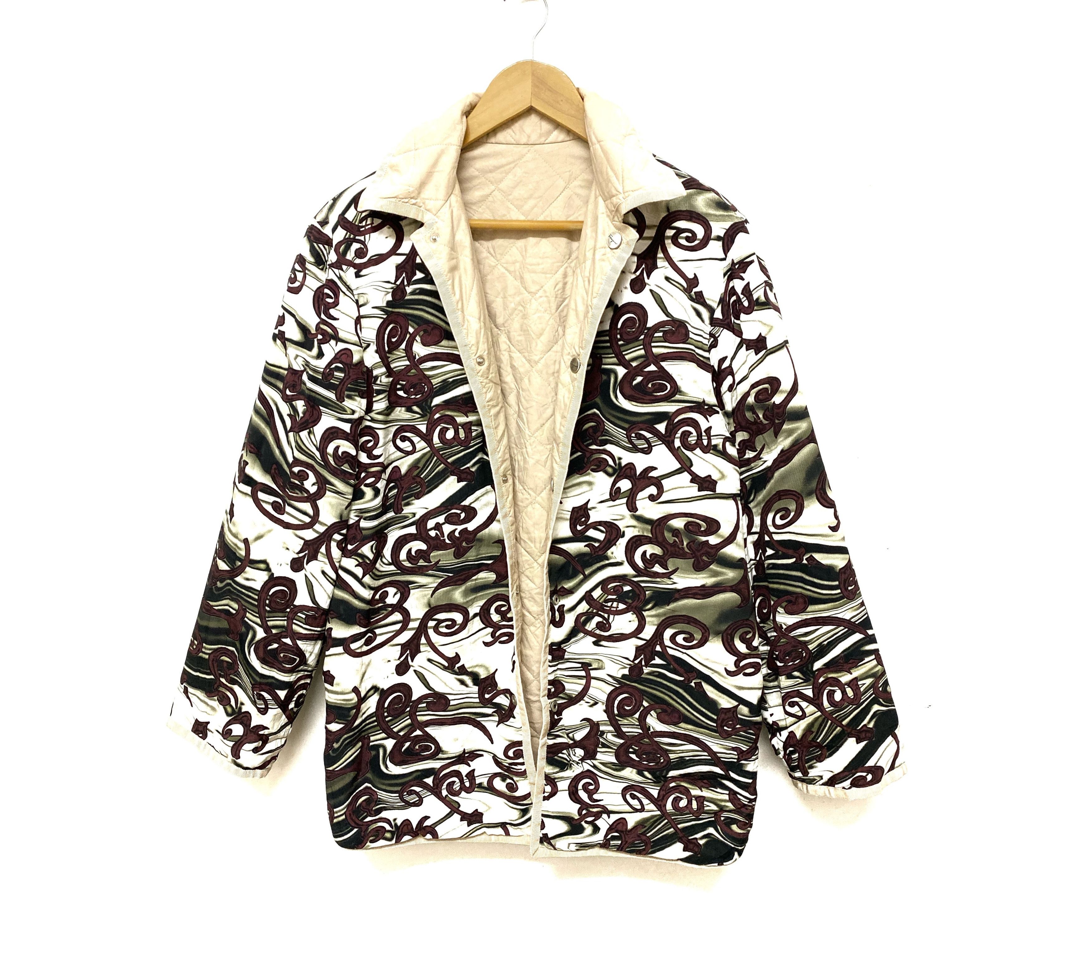 Salvatore Ferragamo 1990s Ferragamo Quilted abstract lining Jacket Size M / US 6-8 / IT 42-44 - 11 Thumbnail