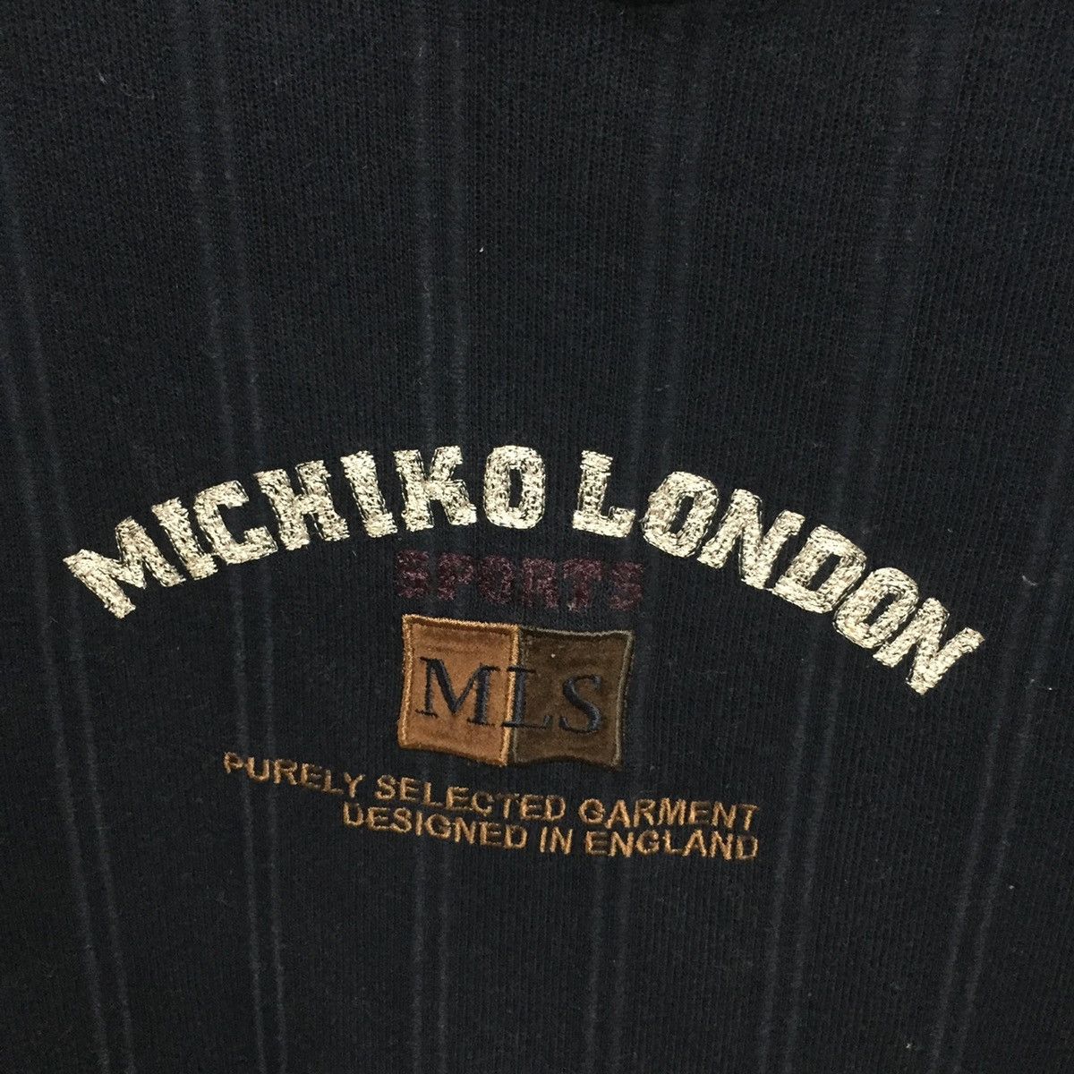 Michiko Koshino London Vintage Michiko Landon sweatshirt embroidered size LL fit L Size US L / EU 52-54 / 3 - 3 Thumbnail