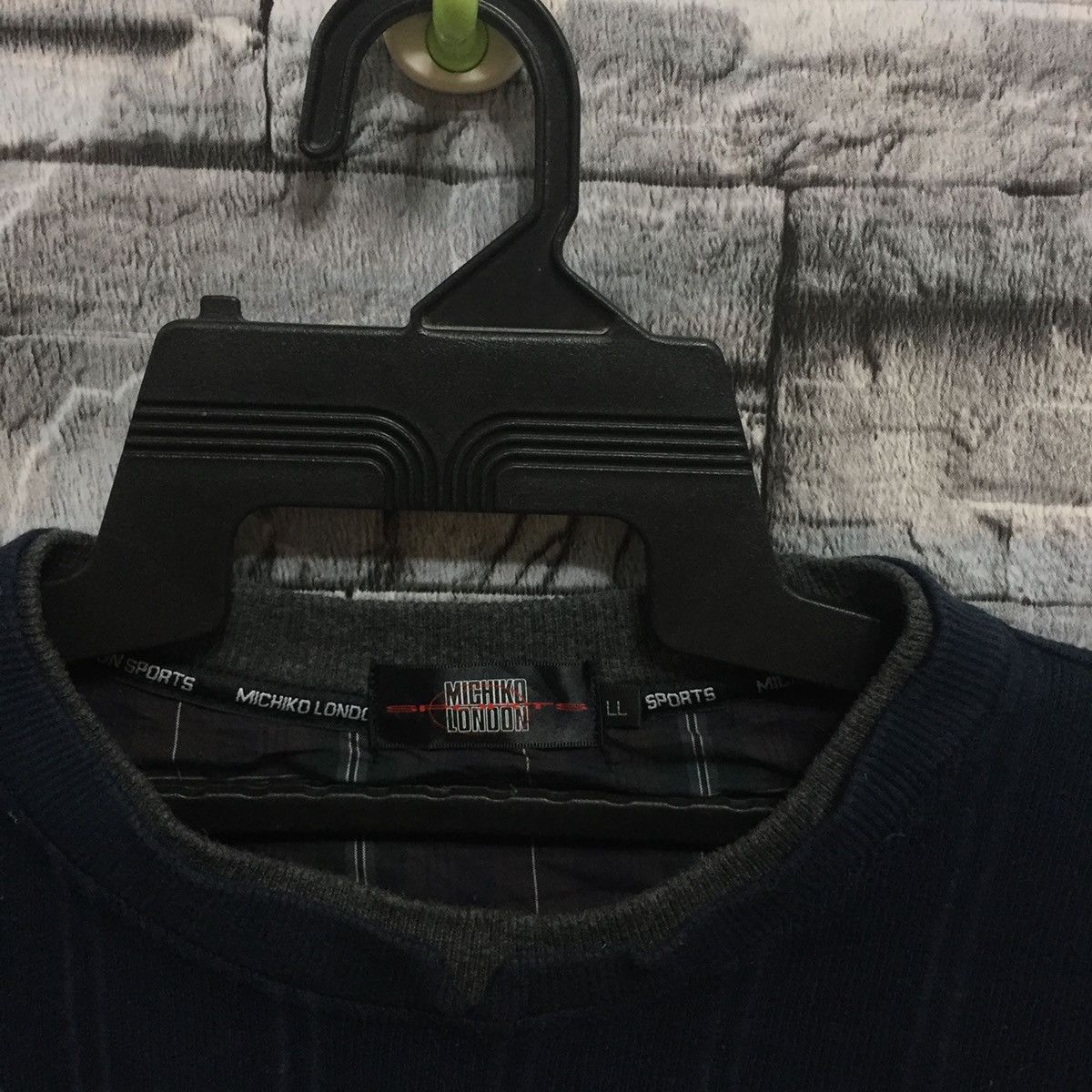 Michiko Koshino London Vintage Michiko Landon sweatshirt embroidered size LL fit L Size US L / EU 52-54 / 3 - 4 Thumbnail