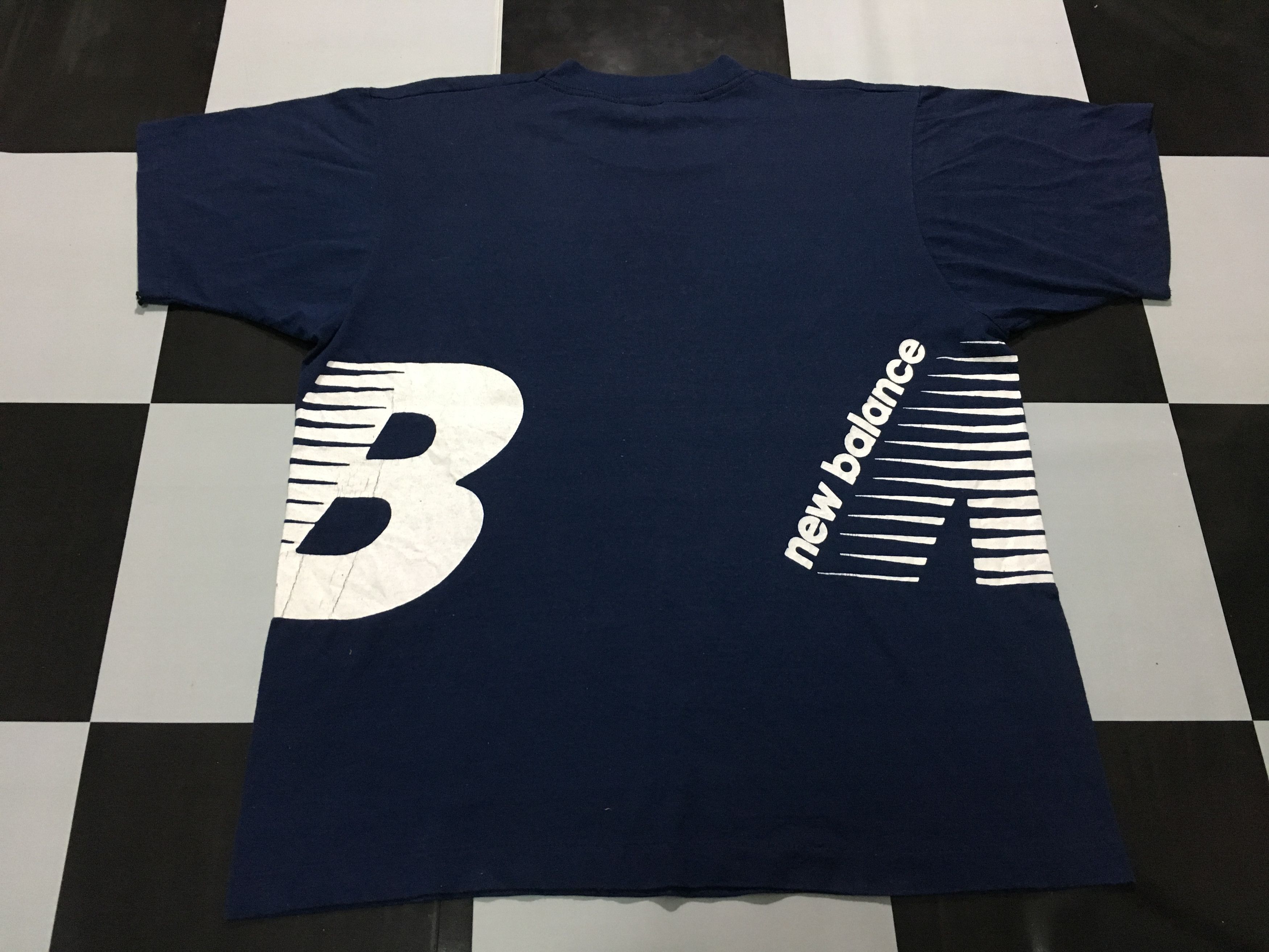 New Balance × Vintage 🔥 Vintage New Balance Shirt 90s Double Side Single Stitch Size US XL / EU 56 / 4 - 4 Thumbnail