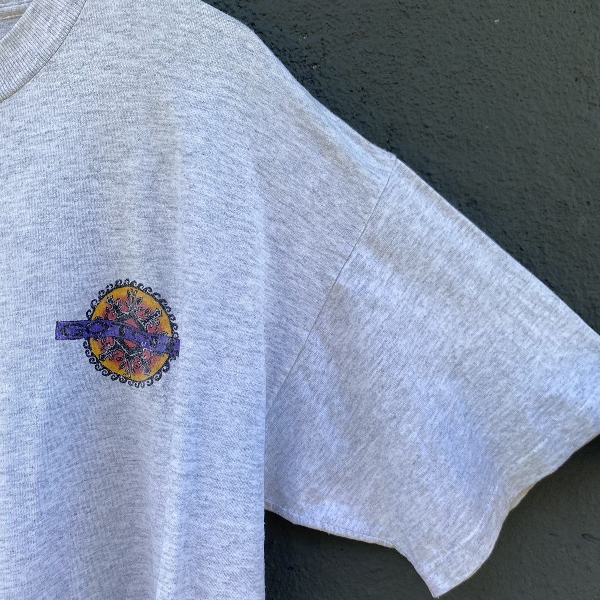 Vintage Thrashed Vintage 90s Gotcha Surfboard ERD GRUNGE TSHIRT Size US XL / EU 56 / 4 - 5 Thumbnail