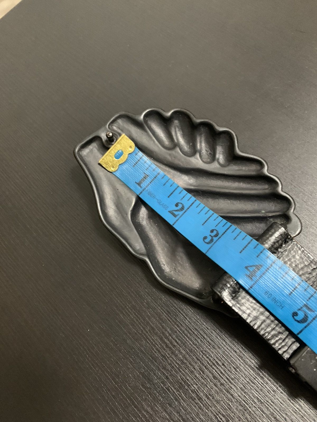 Jean Paul Gaultier × Vintage AW 1997 Jean Paul Gaultier Fight Racism Handshake Buckle Size ONE SIZE - 14 Thumbnail