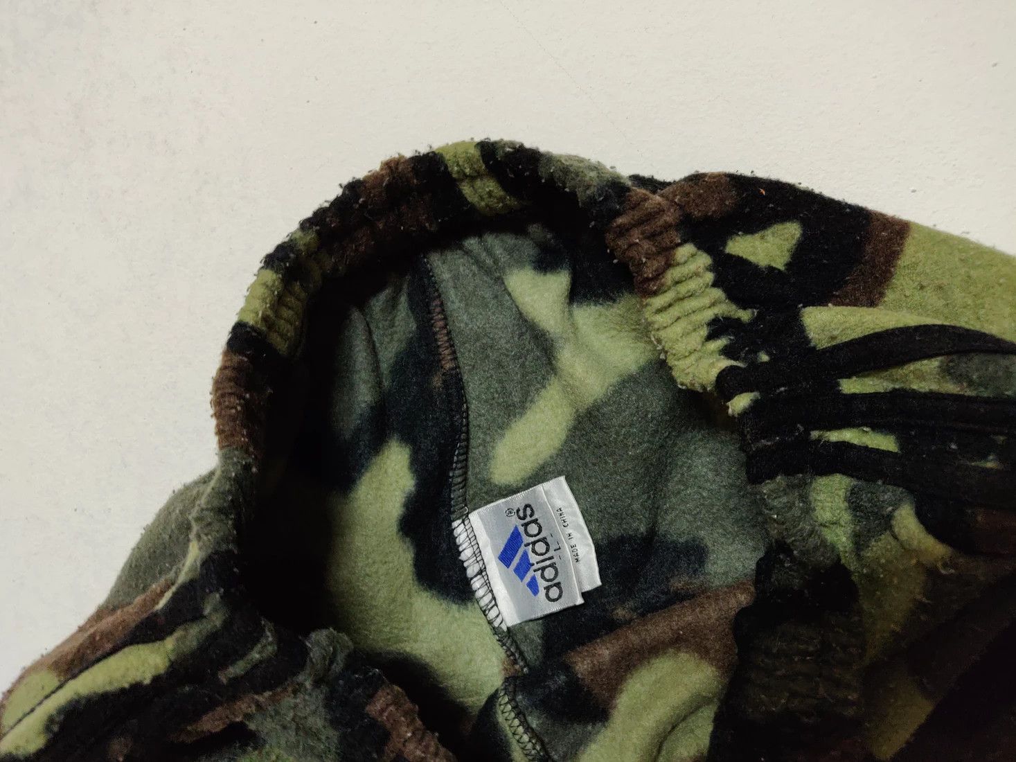 Adidas Vintage Adidas Camo Suit Fleece Sportswear Hoodies Jacket Size US L / EU 52-54 / 3 - 10 Thumbnail