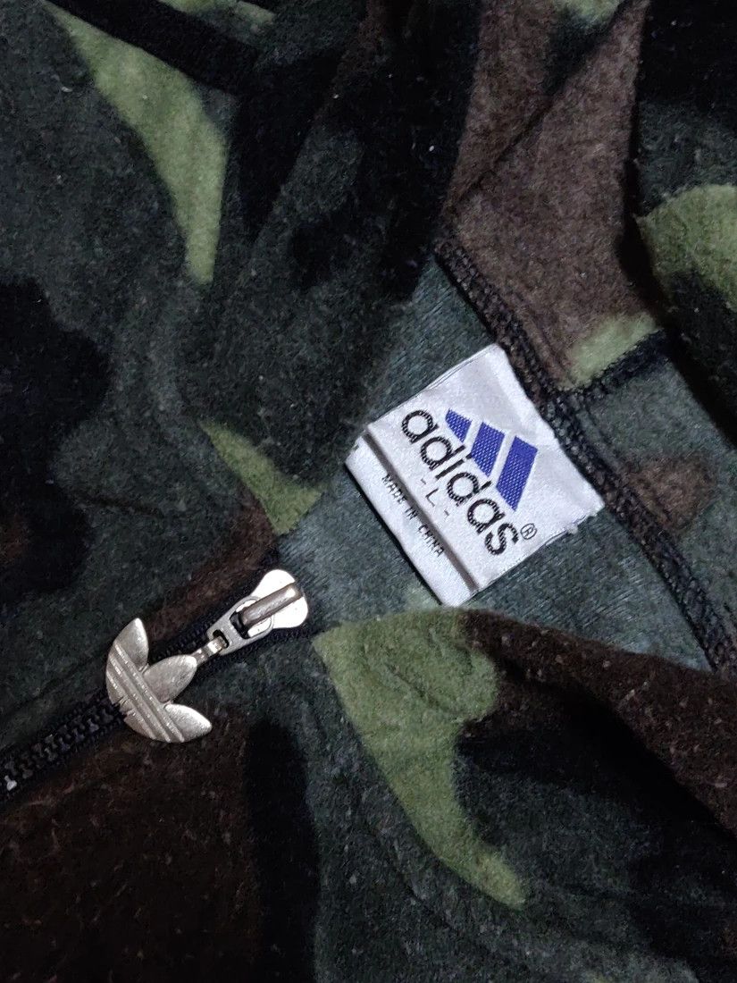 Adidas Vintage Adidas Camo Suit Fleece Sportswear Hoodies Jacket Size US L / EU 52-54 / 3 - 7 Thumbnail
