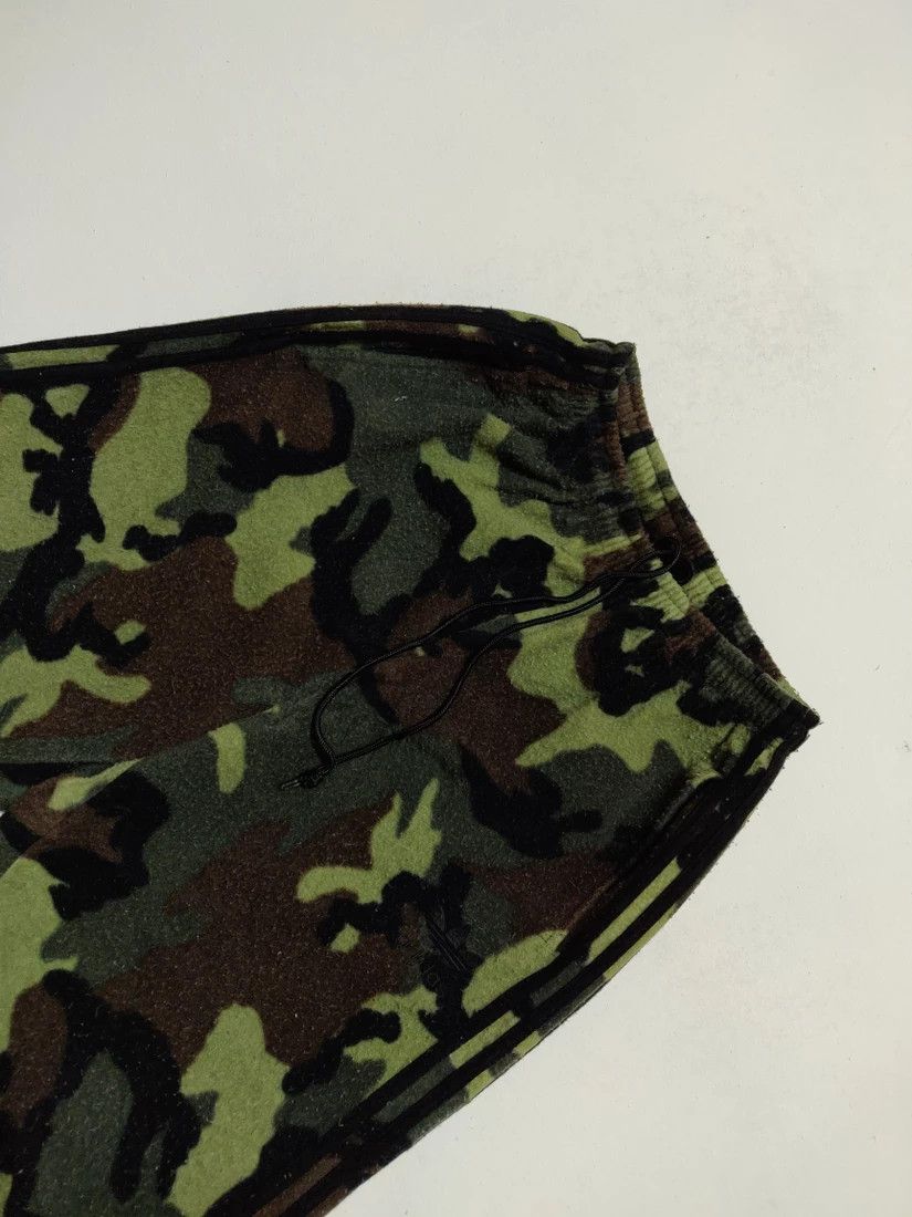 Adidas Vintage Adidas Camo Suit Fleece Sportswear Hoodies Jacket Size US L / EU 52-54 / 3 - 9 Thumbnail
