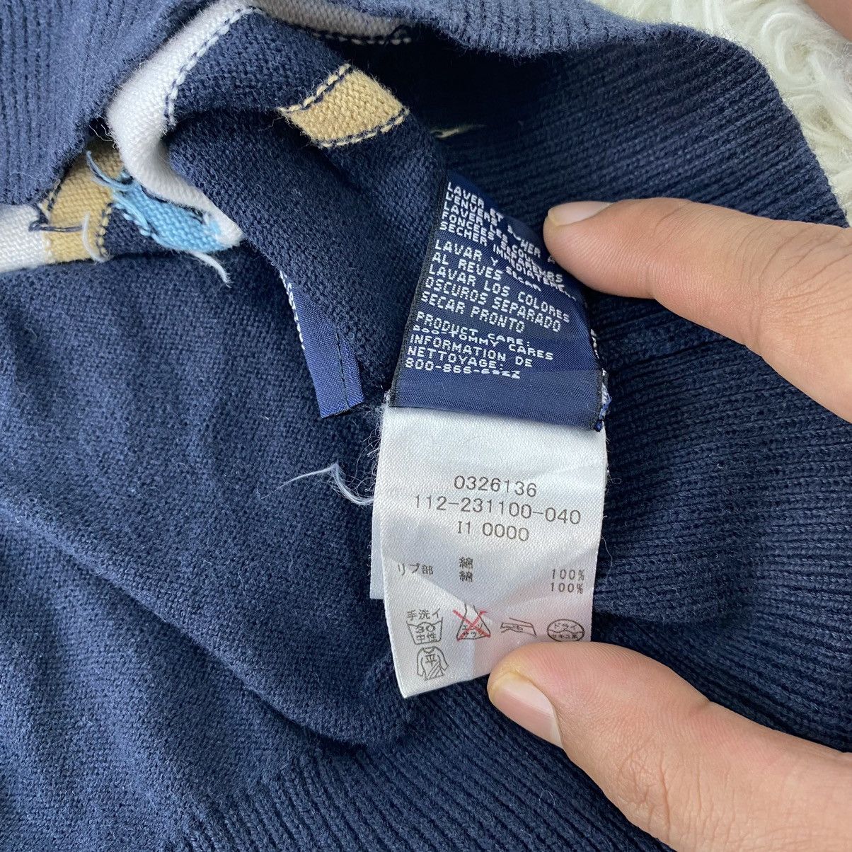Japanese Brand Tommy Hilfiger Pullover Knitted V Neck Sweater Size US M / EU 48-50 / 2 - 15 Thumbnail