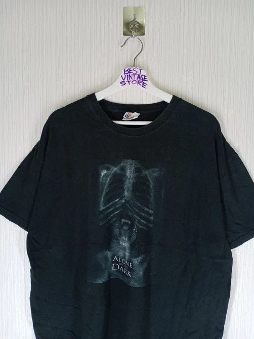 Expert Horror Rare Vintage Alone in the Dark Horror Movie Tshirt Size US XL / EU 56 / 4 - 1 Thumbnail